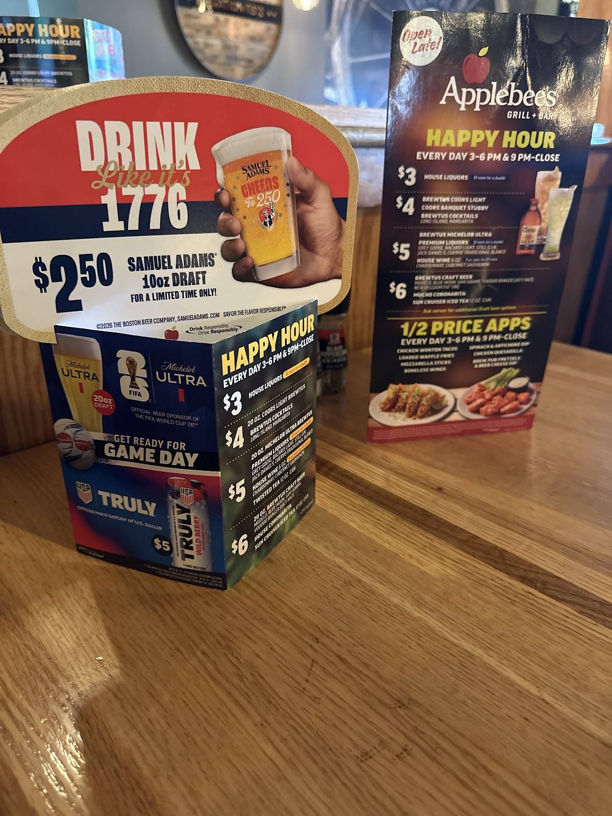 Applebee's Grill + Bar меню