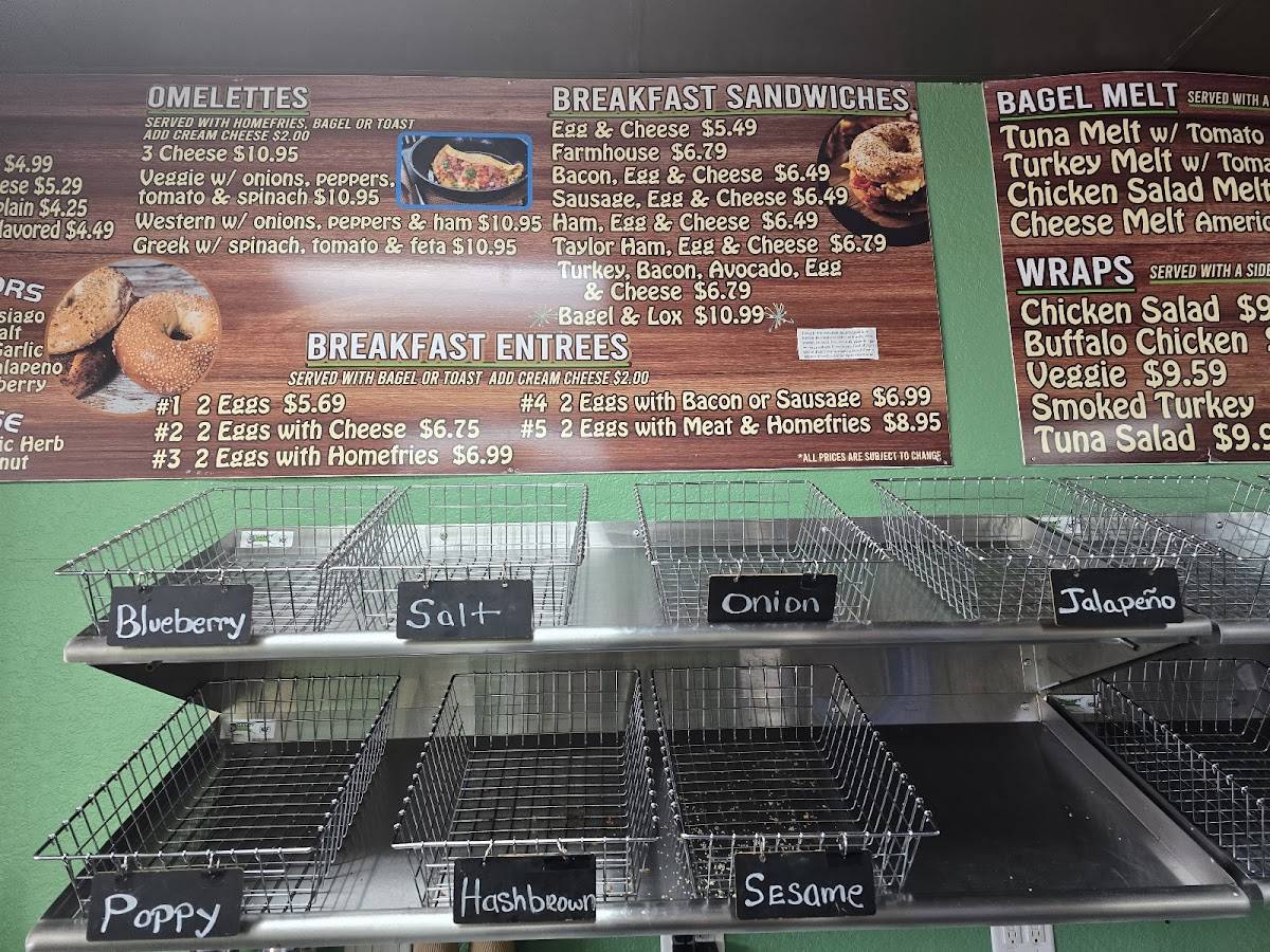 Bagelicious & More Spring Hill меню