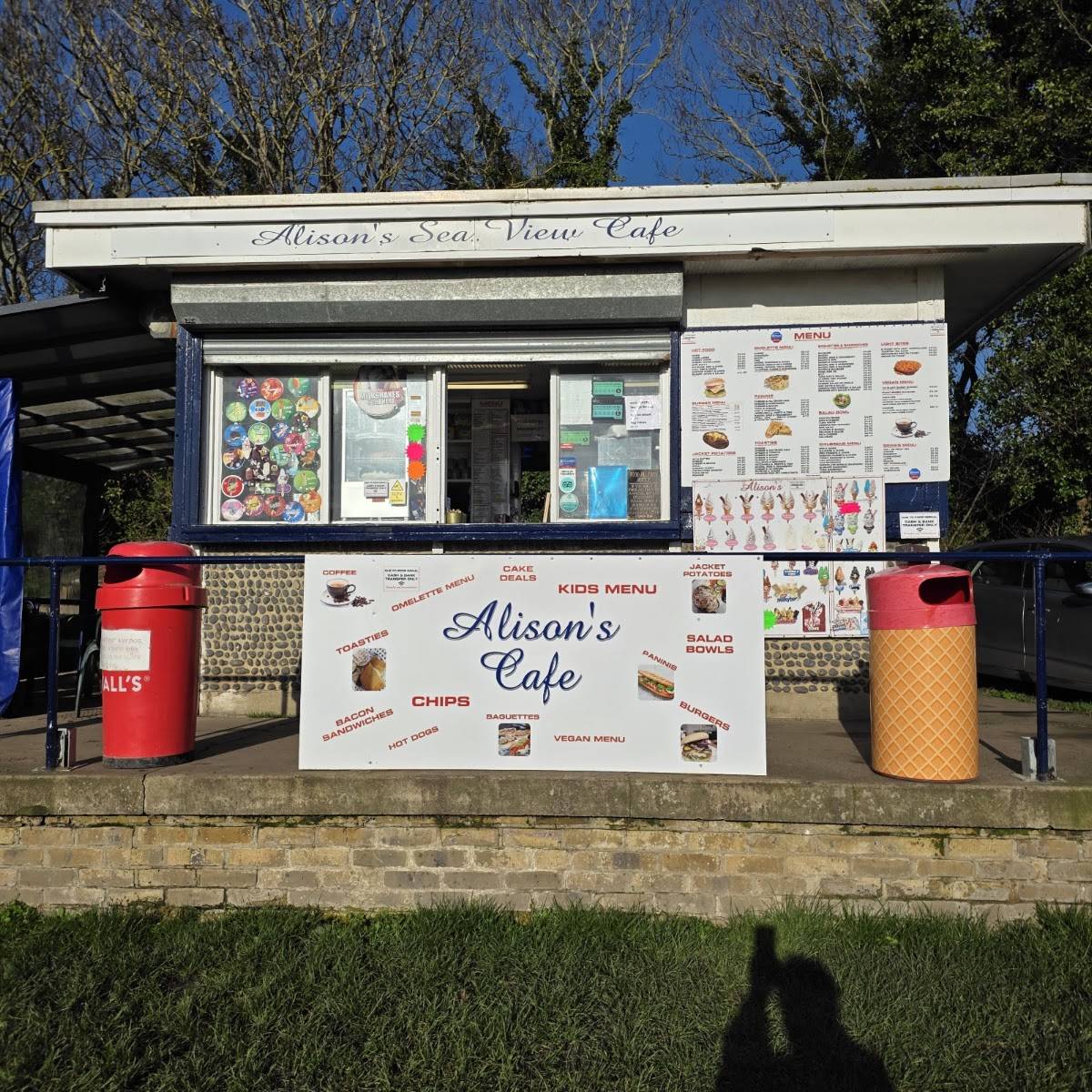Alison's Sea View Cafe меню