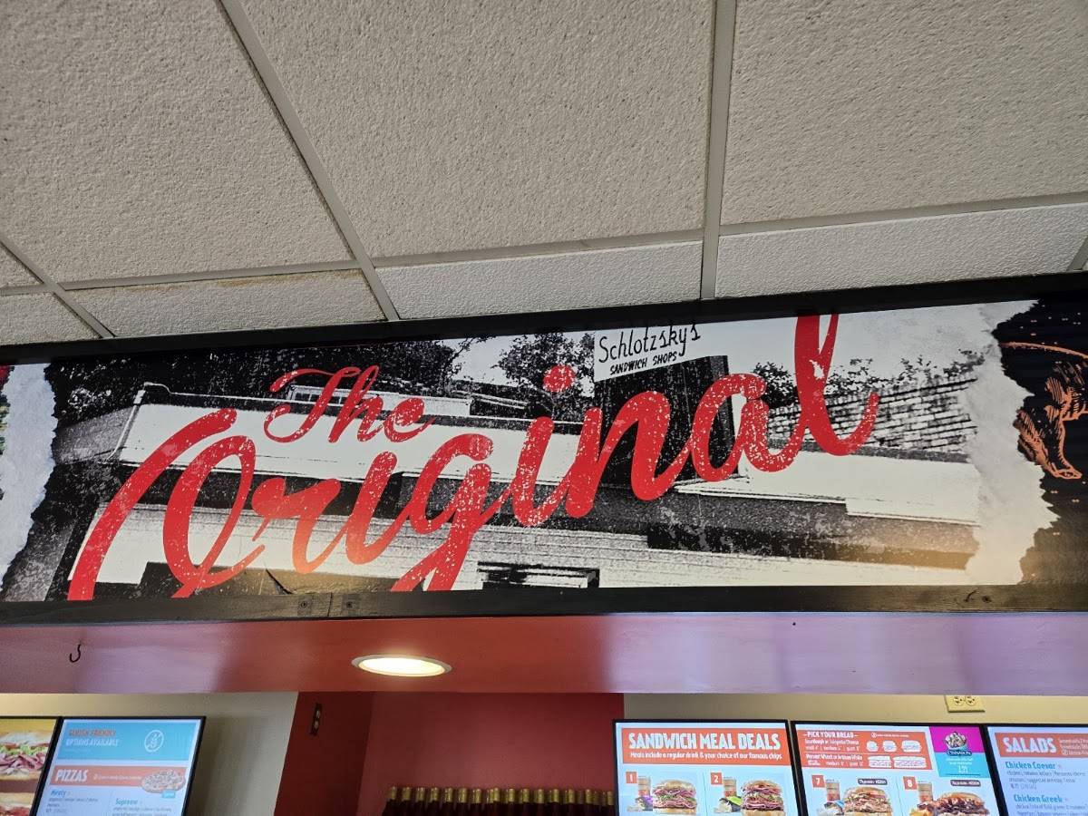 Cinnabon at Schlotzsky's меню
