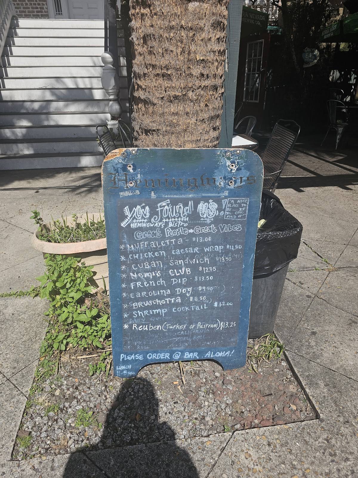 Hemingway's Bistro меню