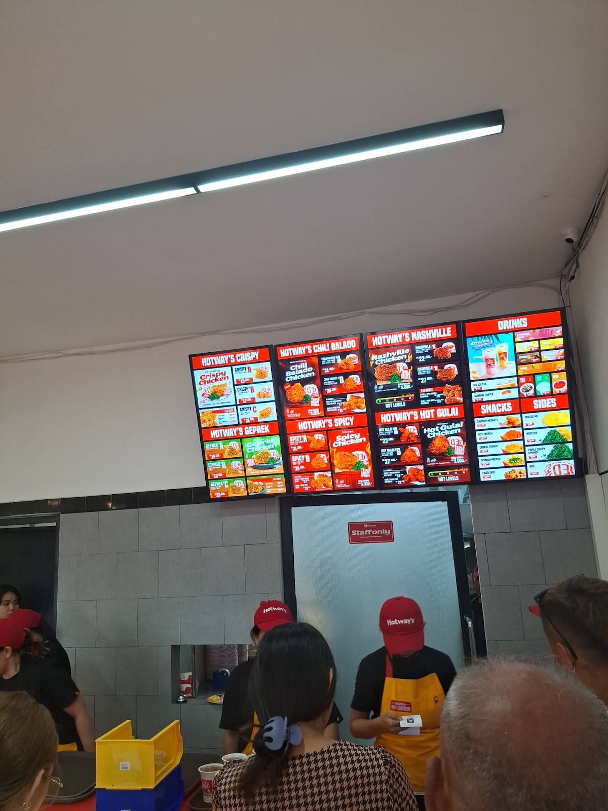 Hotway's Chicken Bitung меню