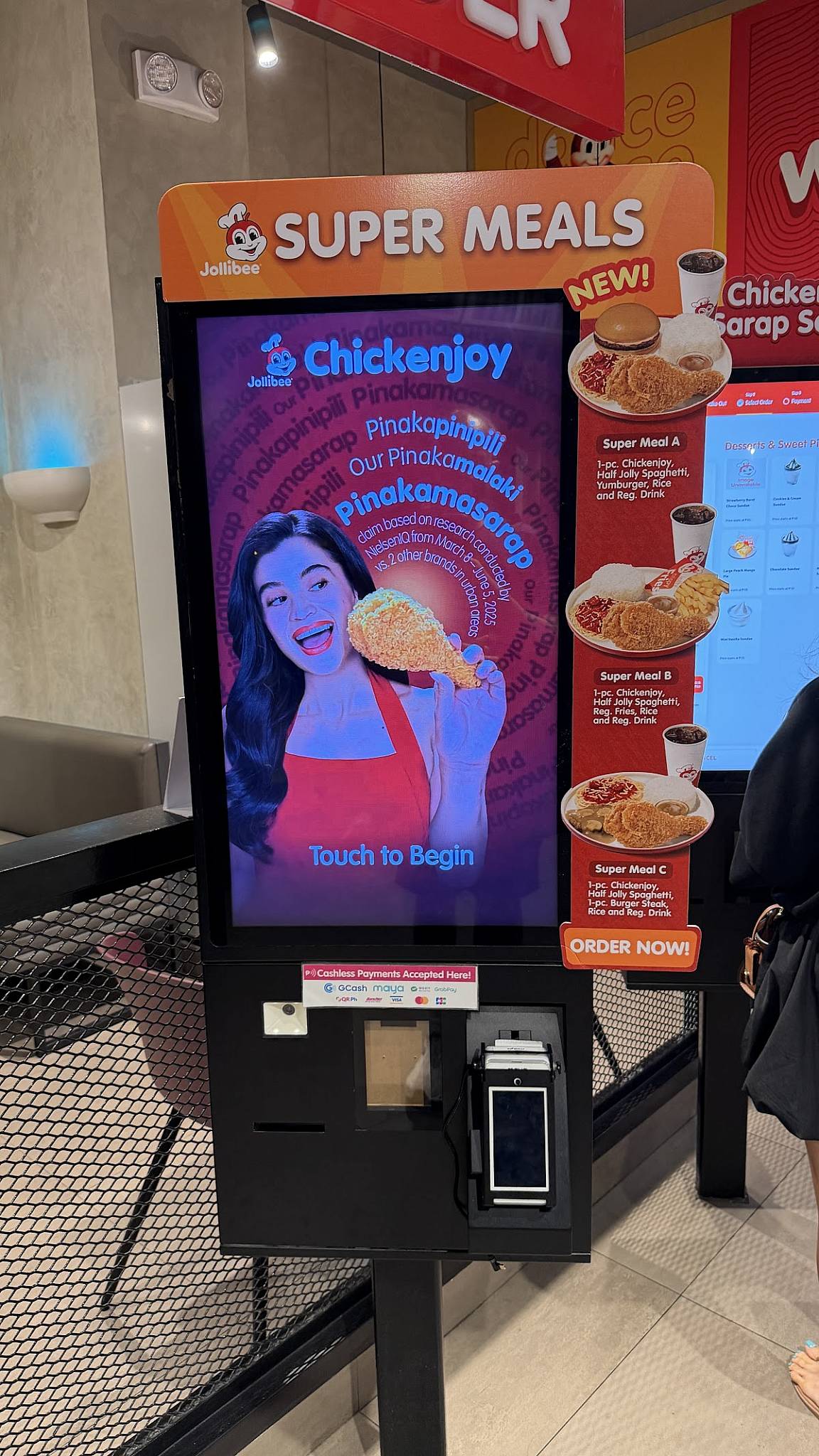 Jollibee Eton Santa Rosa меню