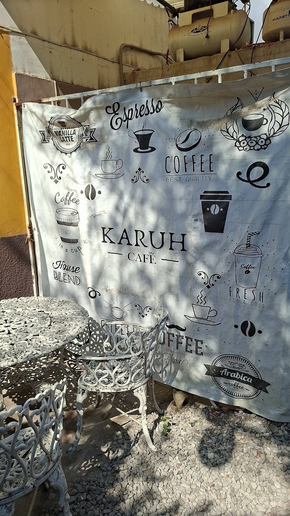 KARUH CAFE меню