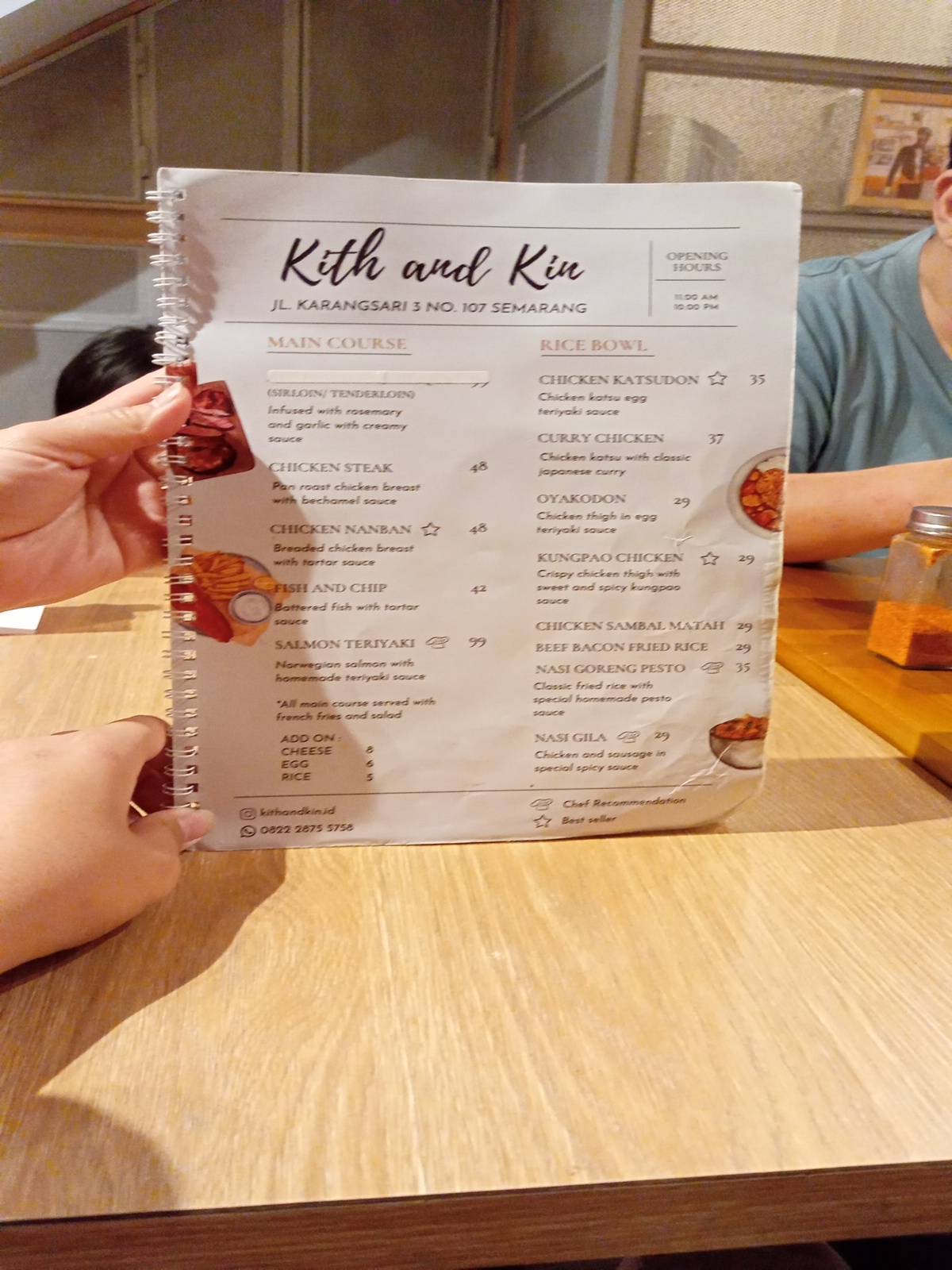 Kith and Kin меню