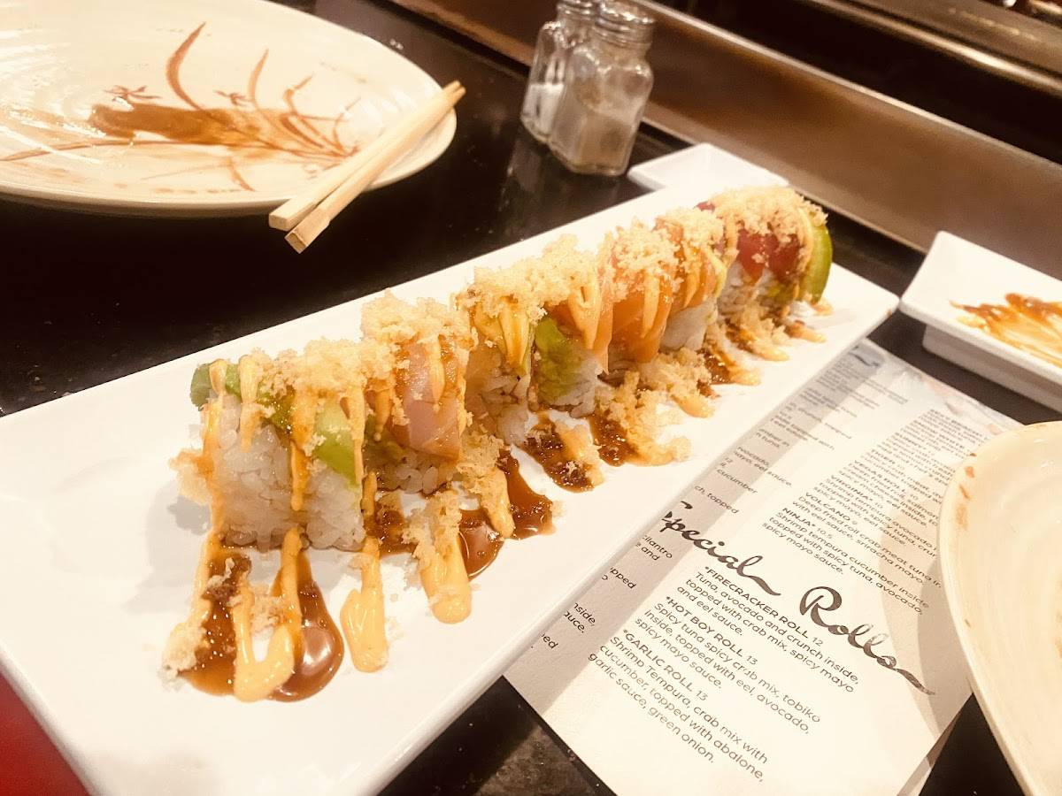 Koi Japanese Steakhouse & Sushi меню