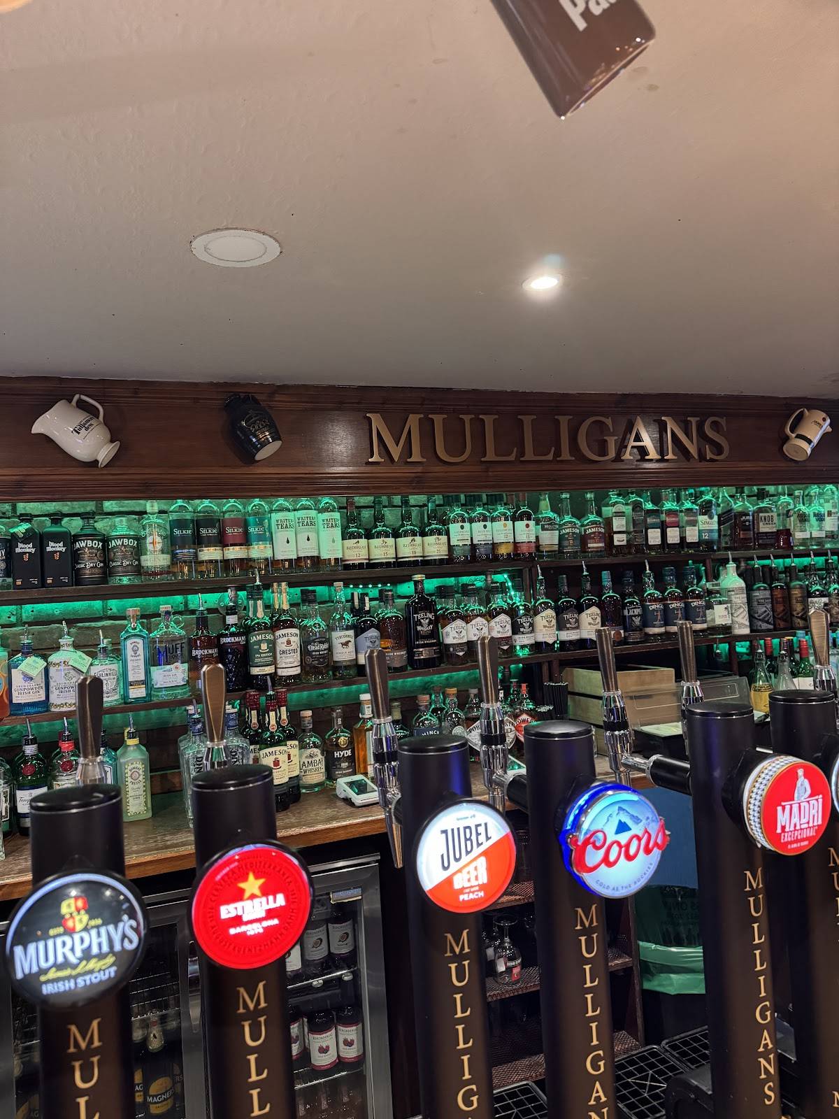 Mulligans меню