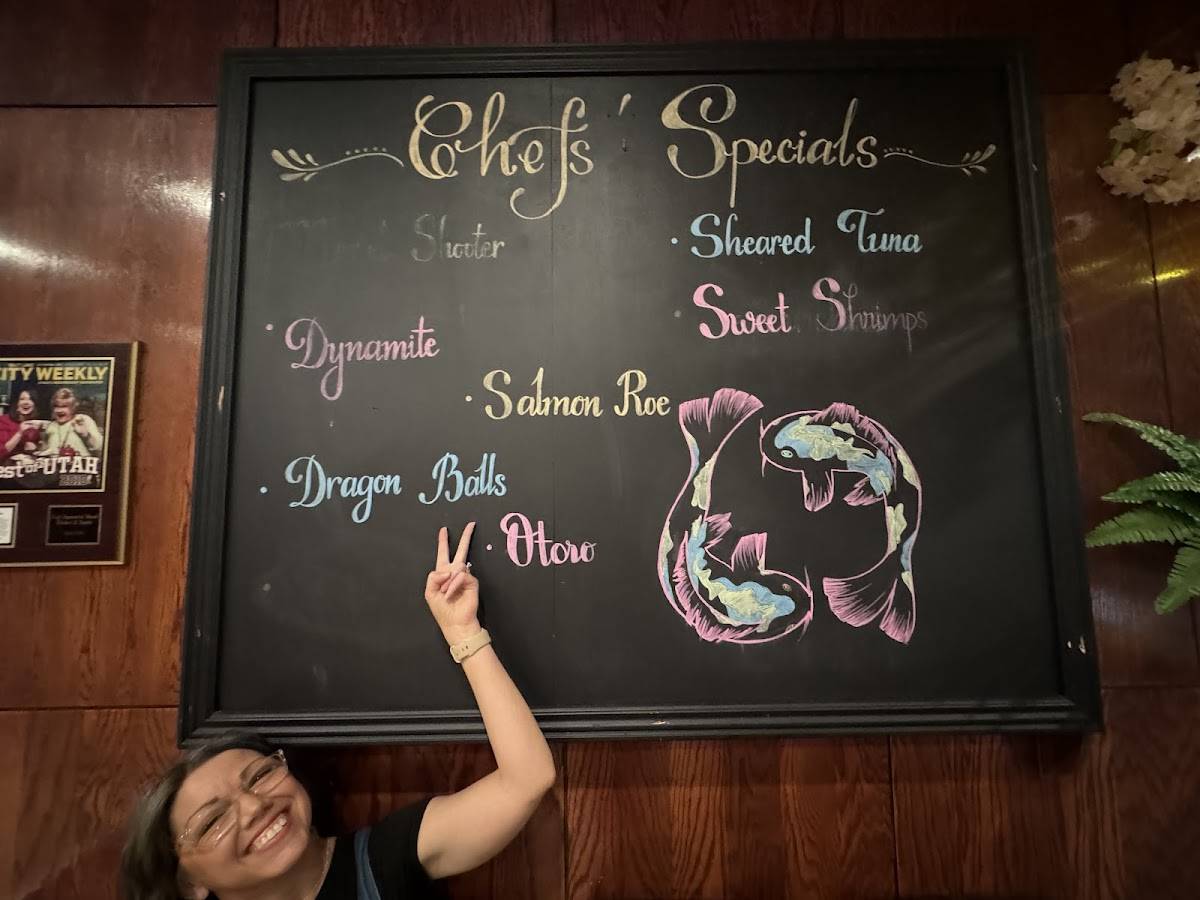 Koi Japanese Steakhouse & Sushi меню