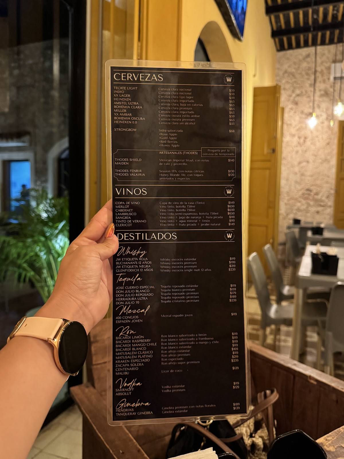 Weekends : Food and Drinks меню