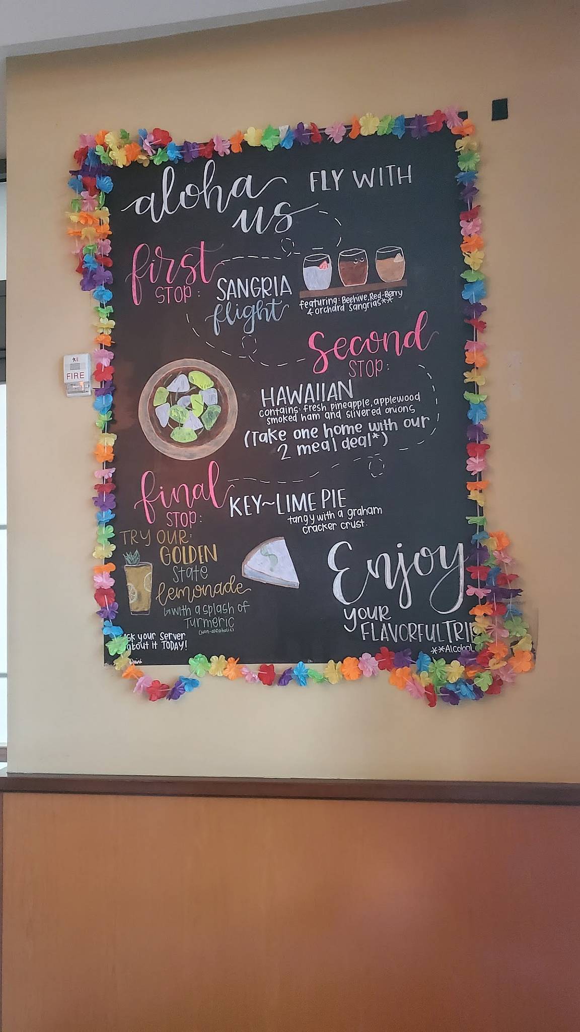 California Pizza Kitchen at Perkins Rowe меню