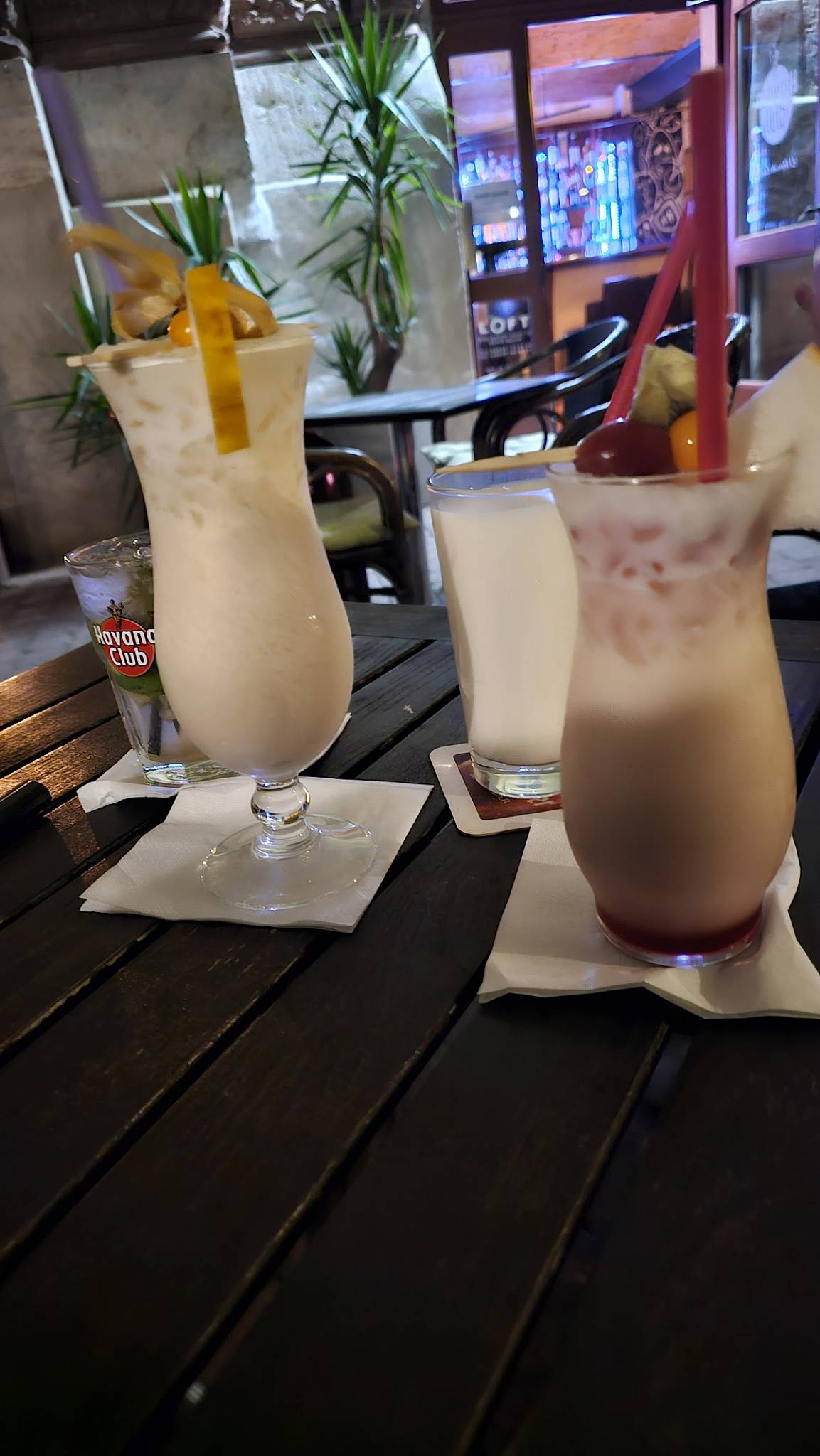 LOFT - Cocktailbar & Tapas меню
