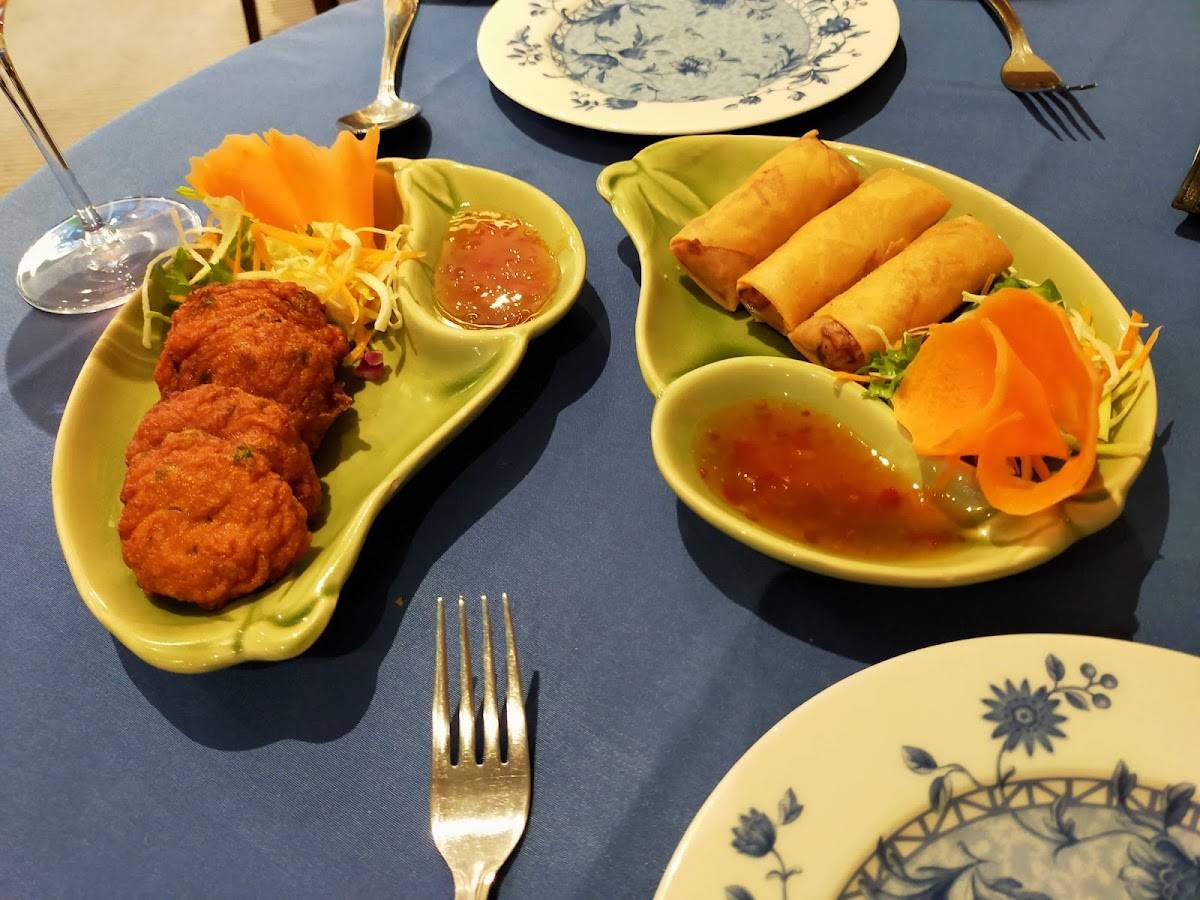 Maypole Thai Cuisine меню
