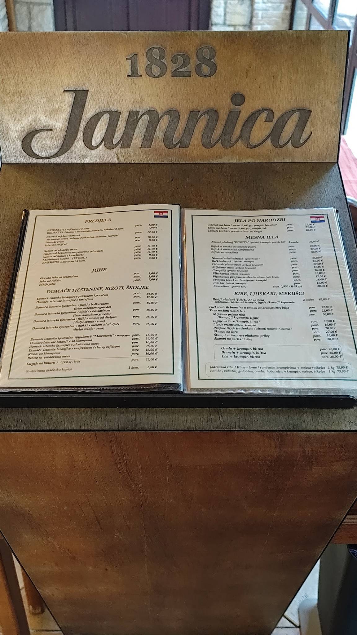 Restoran Pineta меню