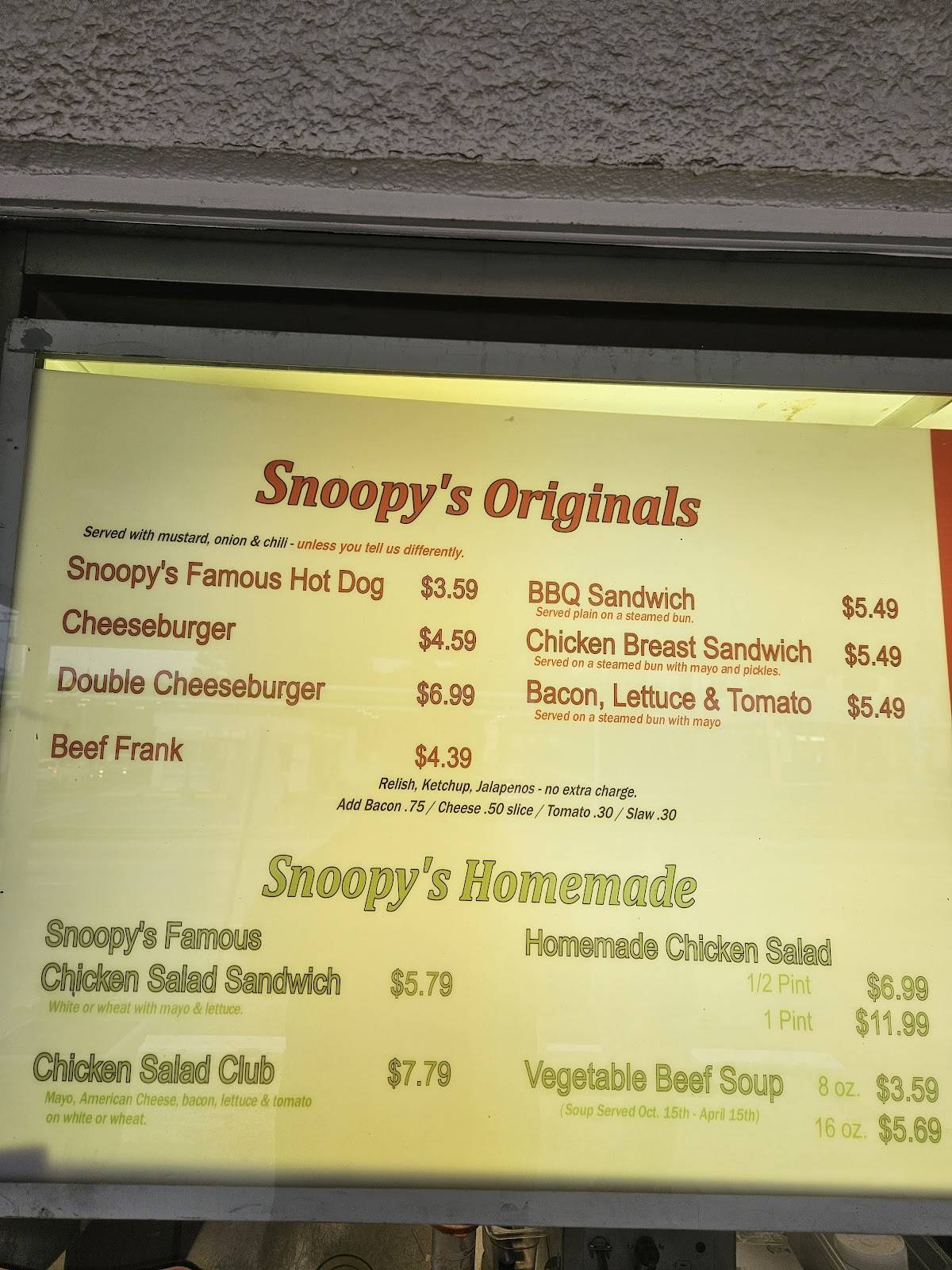 Snoopy's Hot Dogs & More меню