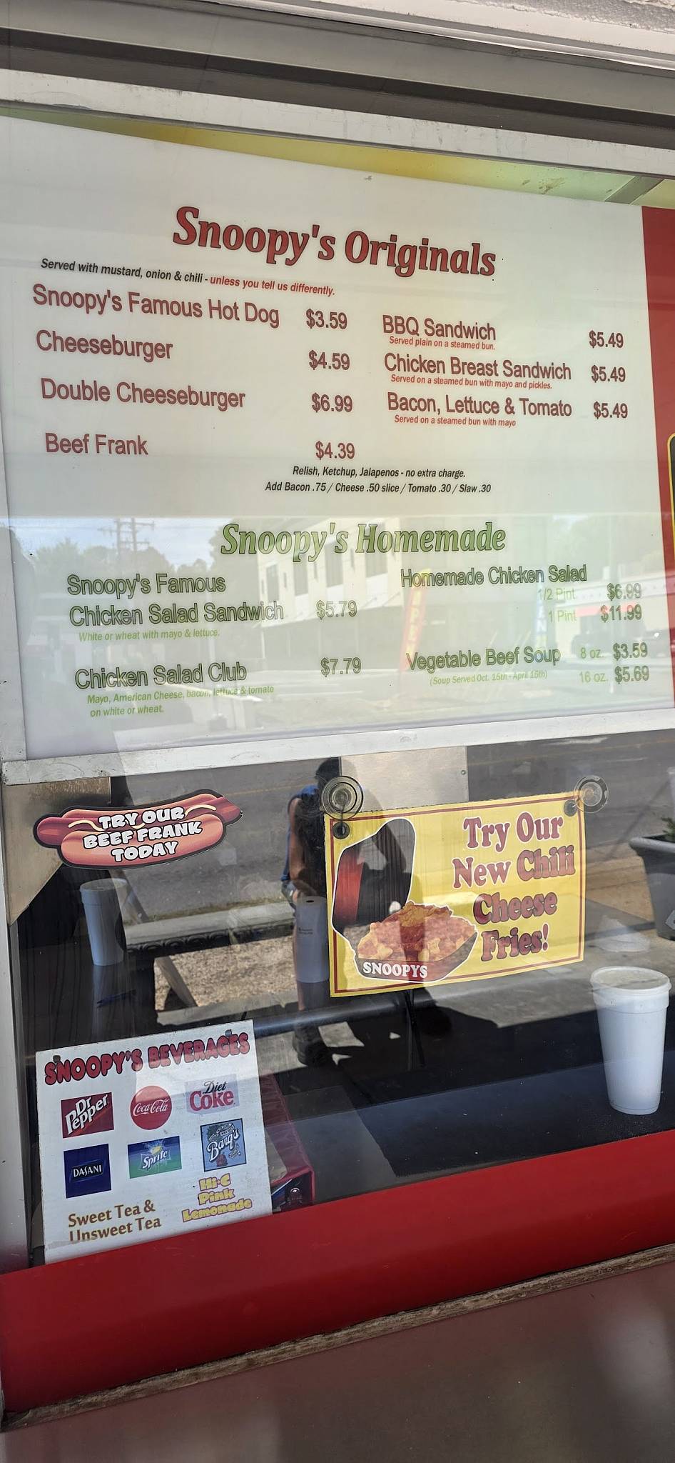 Snoopy's Hot Dogs & More меню