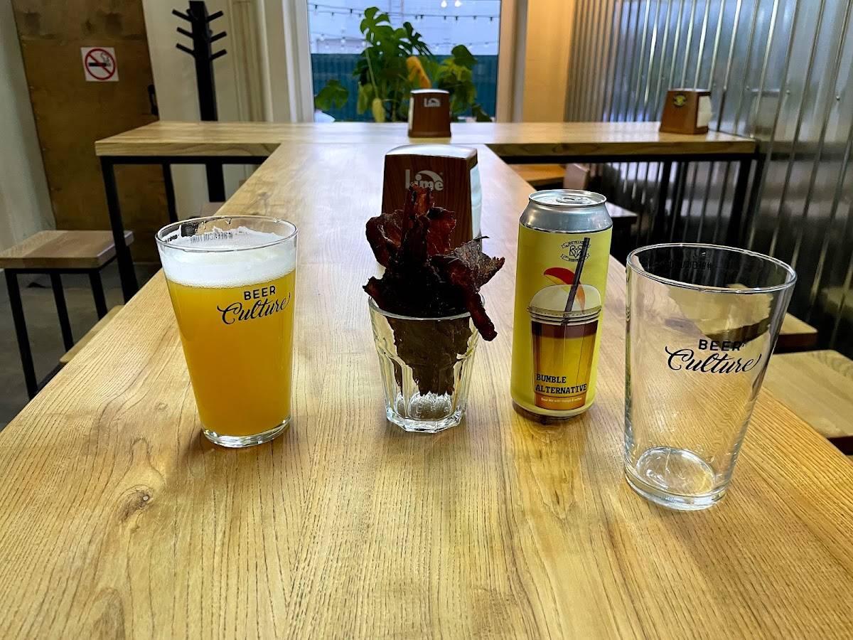Big Village Brewery & Taproom меню