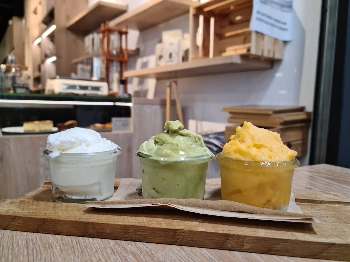 RAUWOLF Riverside Kaffeerösterei & Café меню