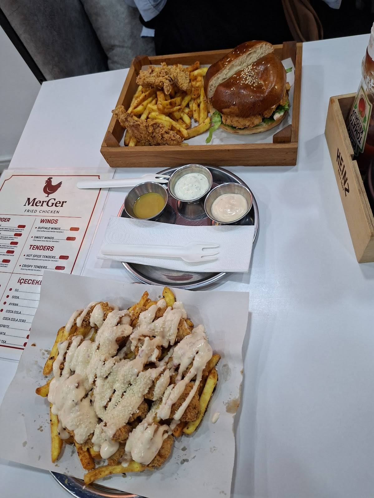 MerGer Fried Chicken меню