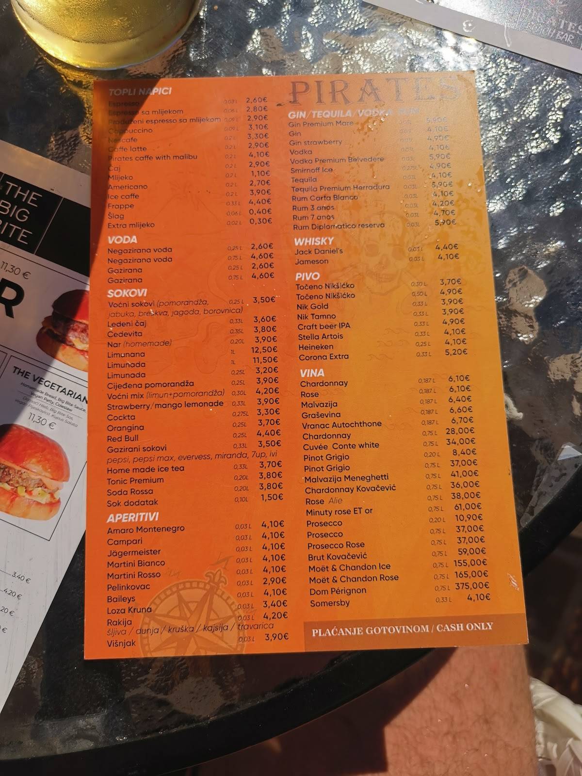 Pirate Bar меню