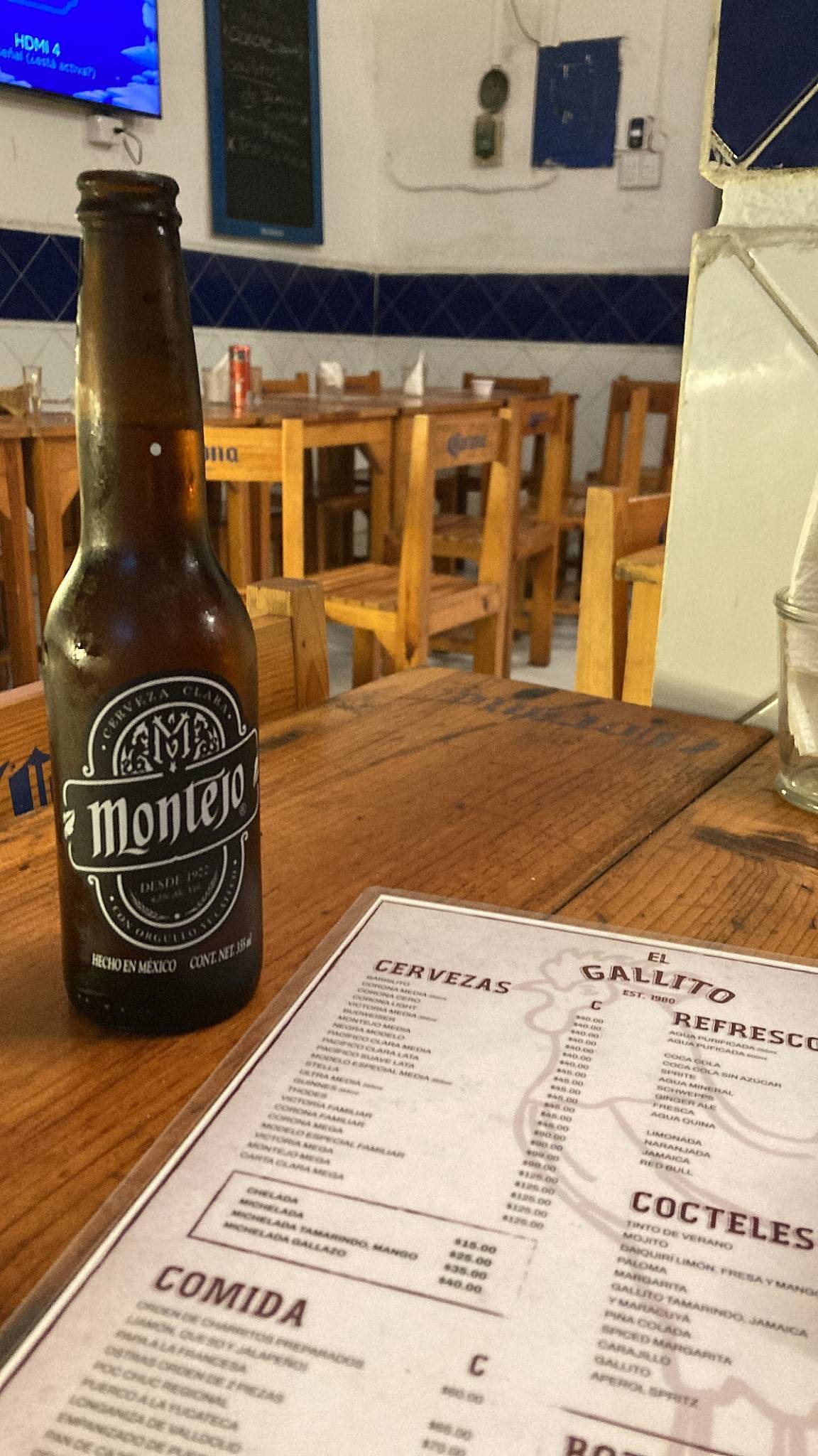 El Gallito Cantina меню