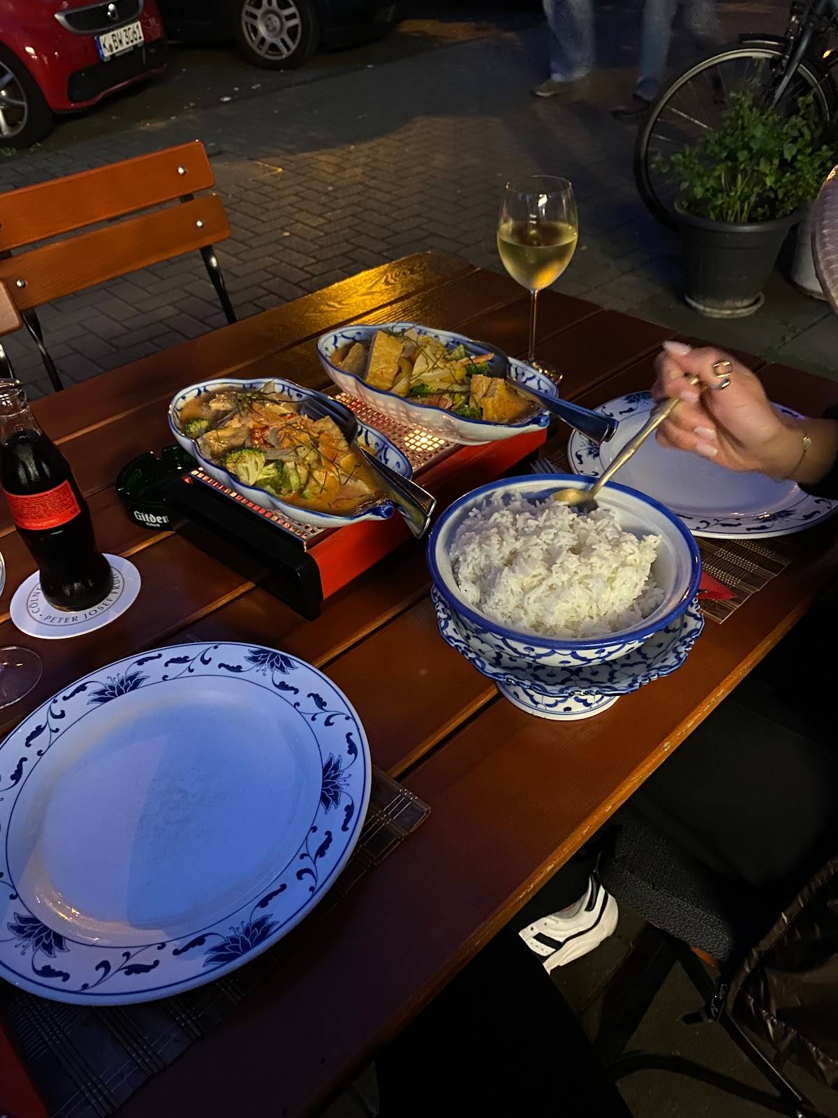 Zhing-Sam Restaurant меню