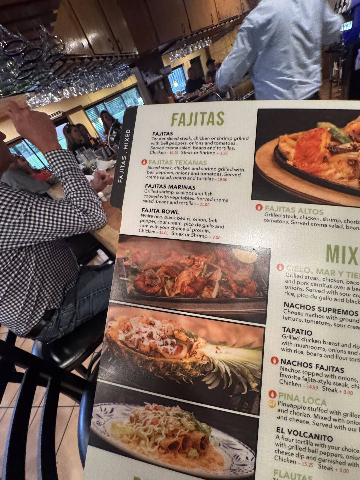 Rocas Mexican Grill меню