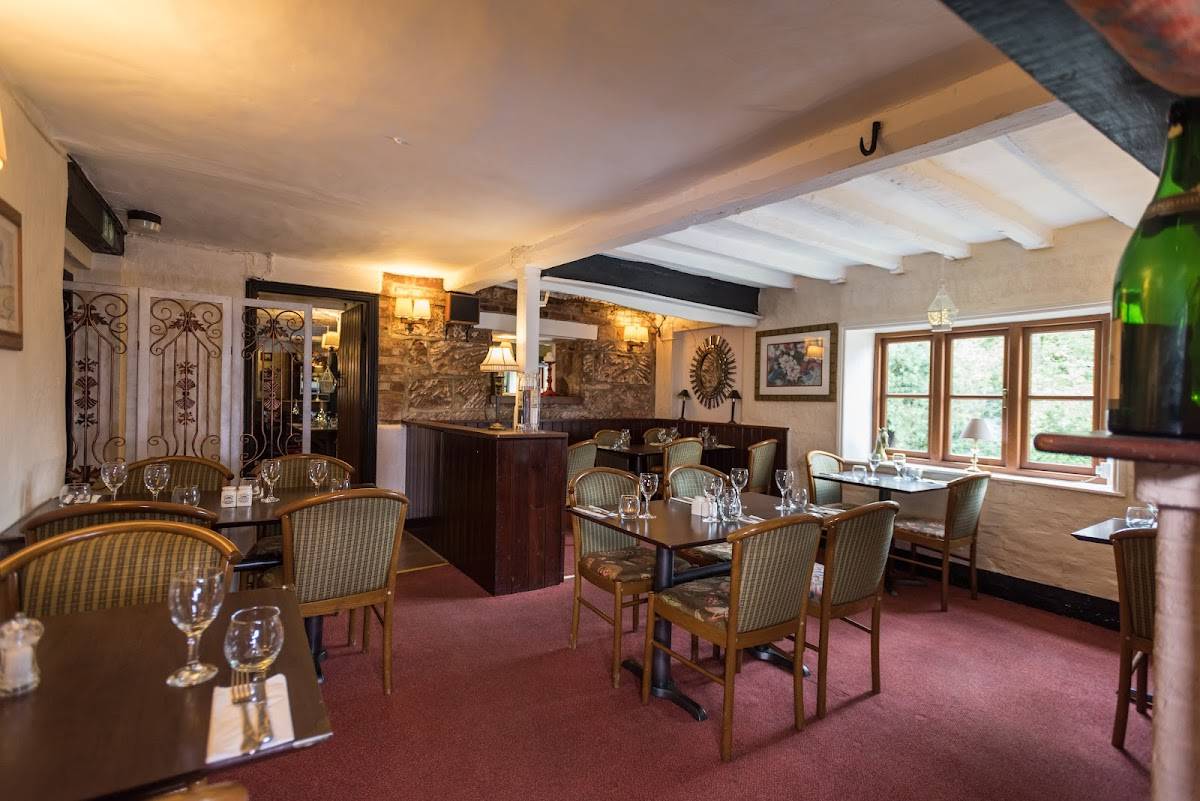 Golden Lion Hotel & Restaurant, Easenhall меню