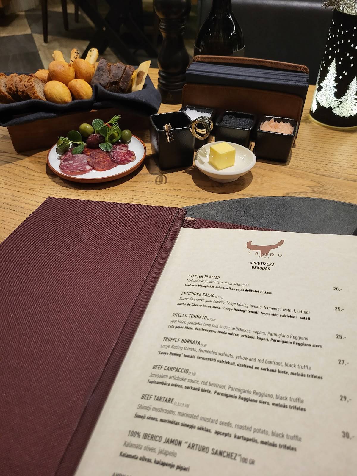 TAURO Restaurant меню