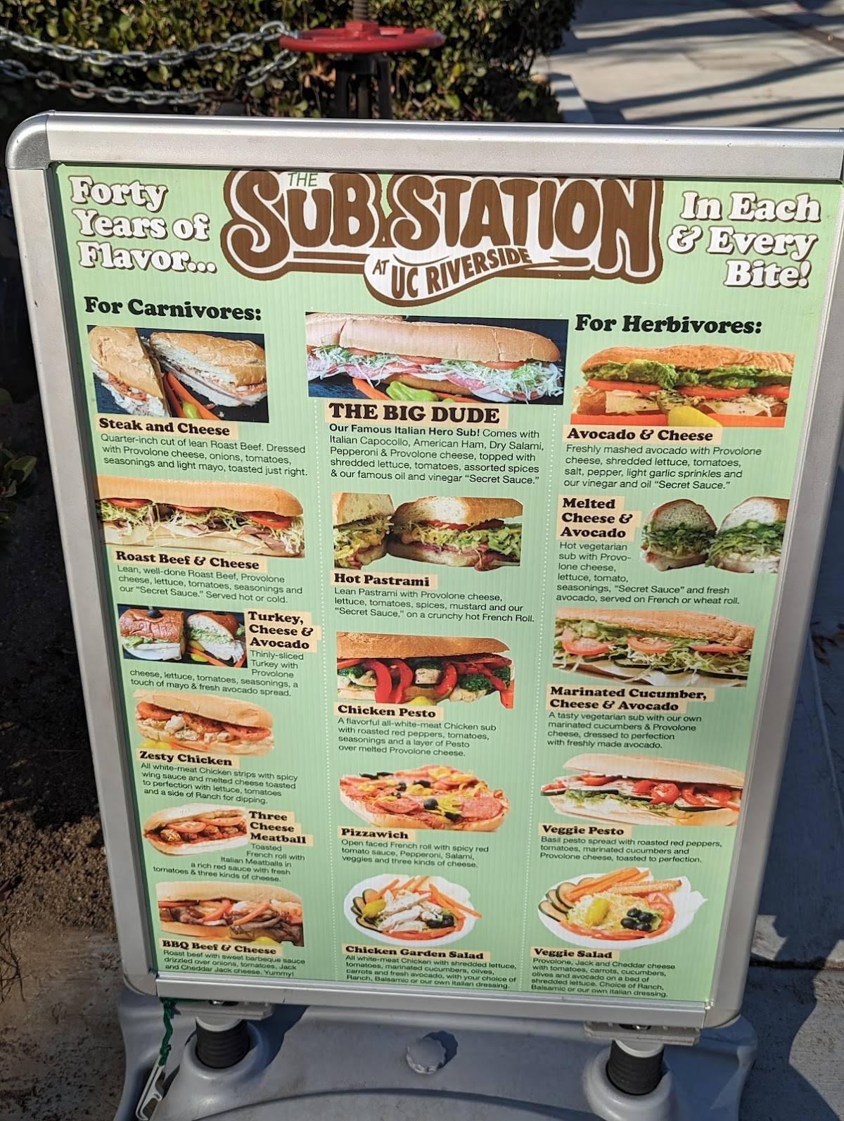 The Sub Station меню