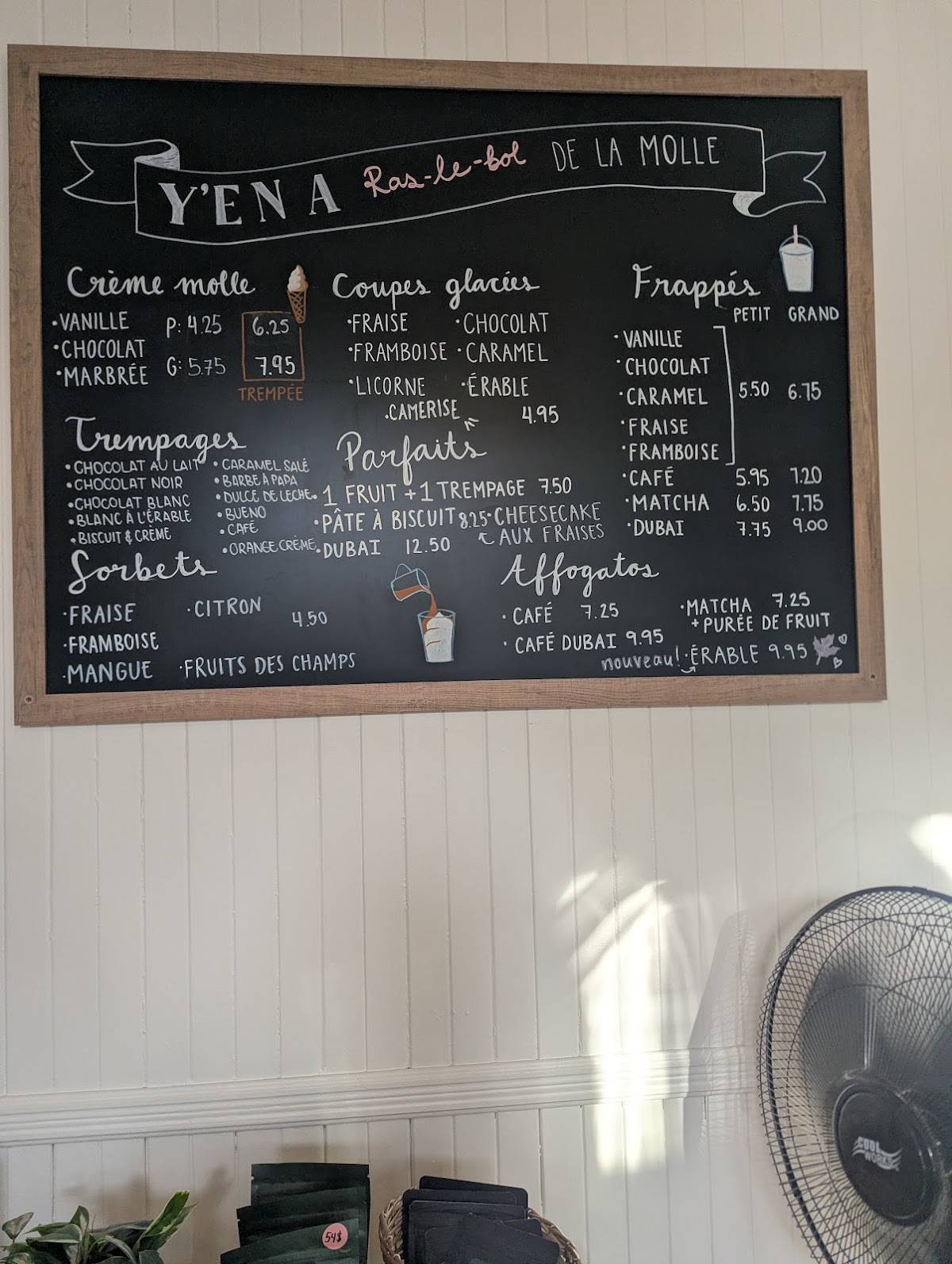 Y’EN A Ras-le-bol меню