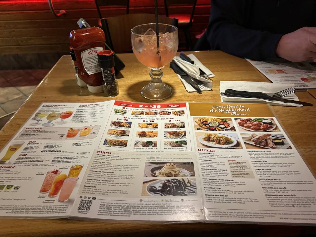 Applebee's Grill + Bar меню