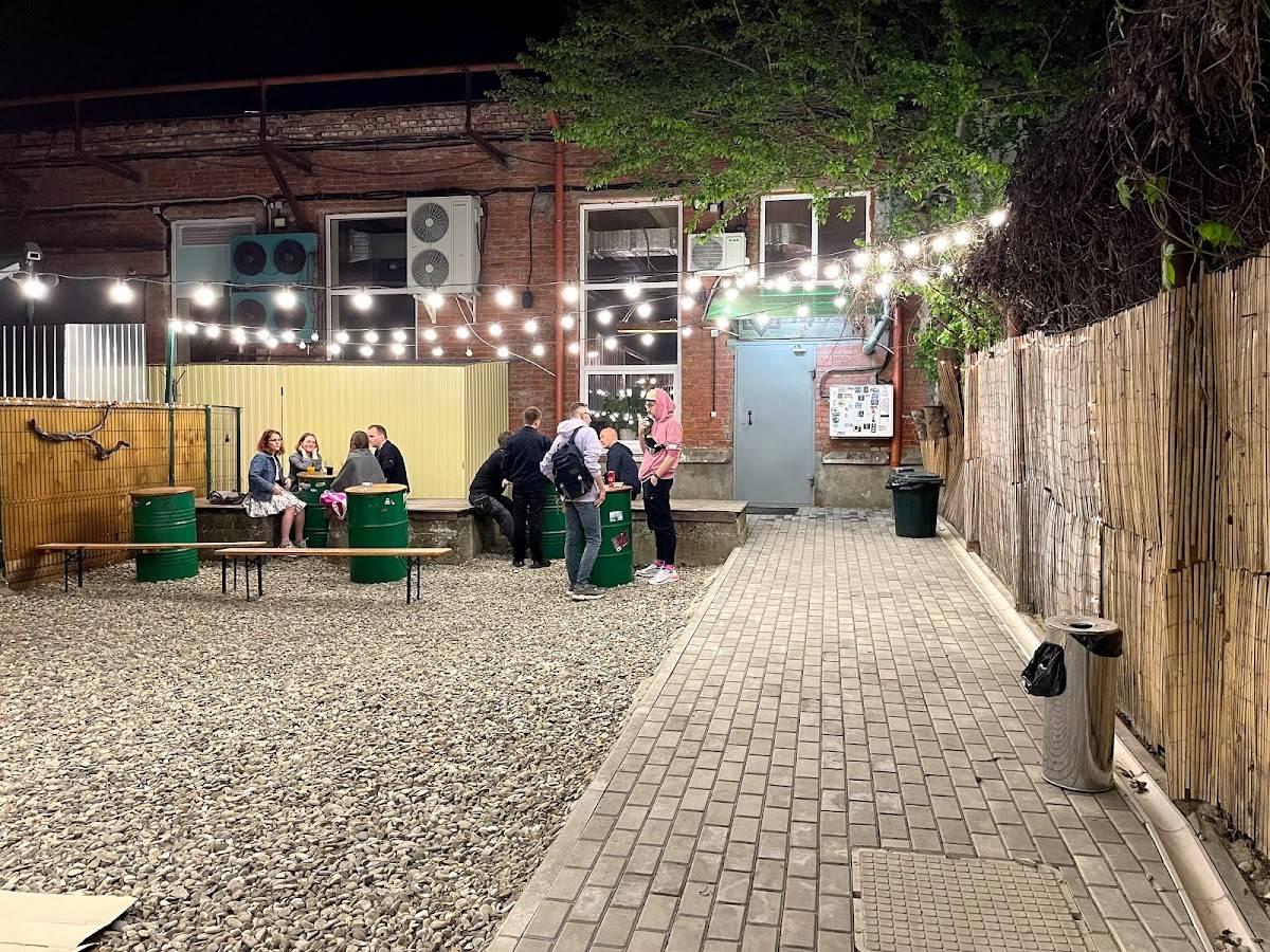Big Village Brewery & Taproom меню