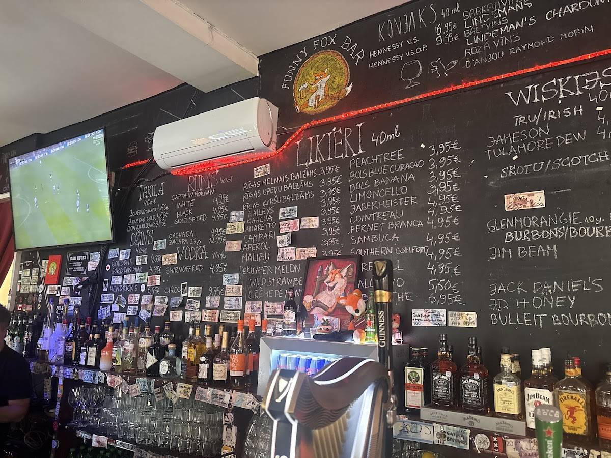 FUNNY FOX SPORTS, KARAOKE PUB/BAR меню