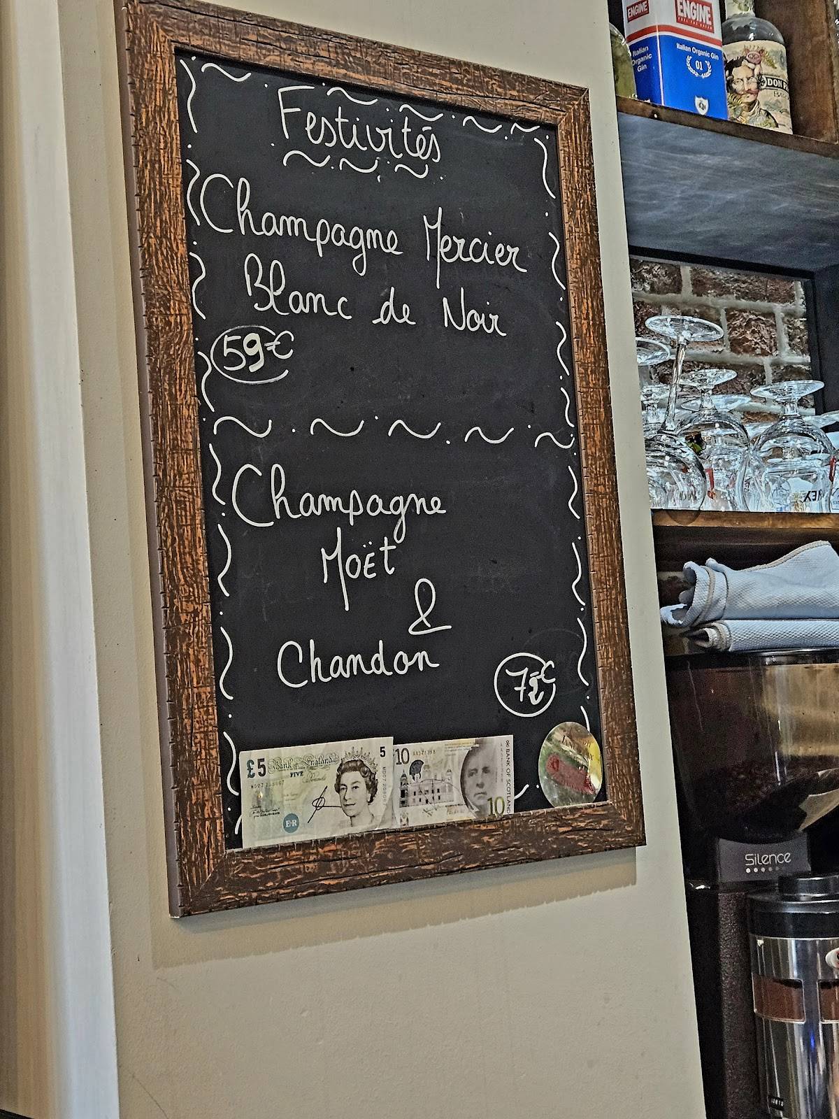 Le Rossignol Restaurant меню