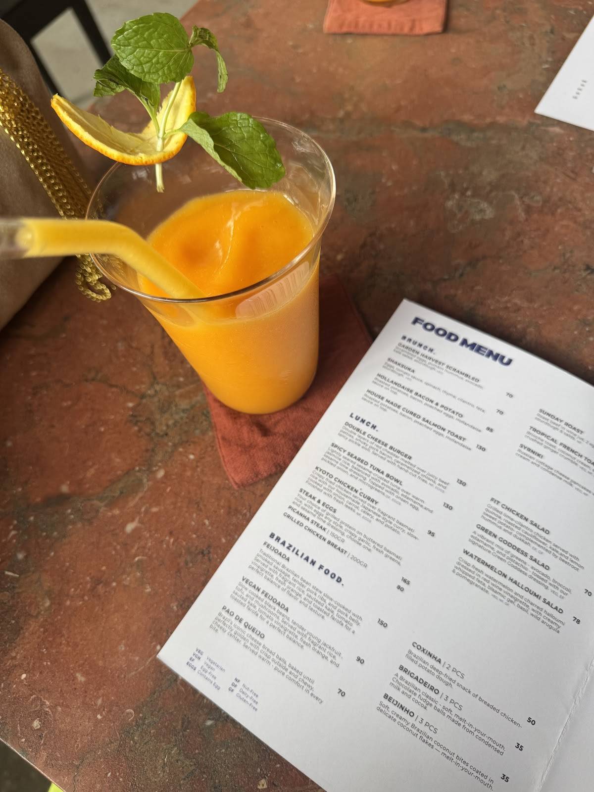 Projects Brunch & Coffee меню