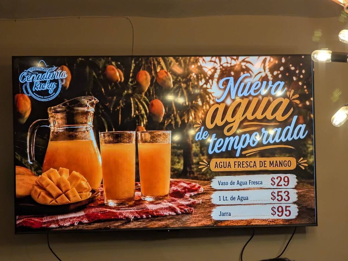Cenaduría Ricky меню