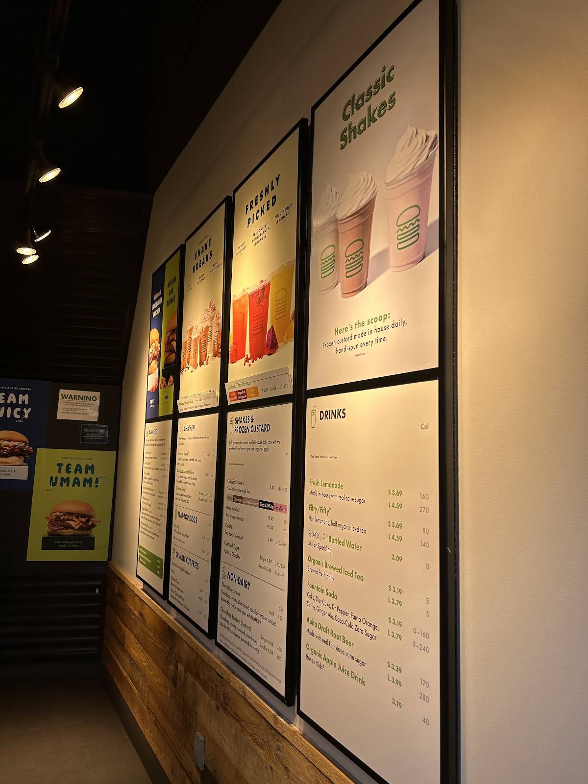 Shake Shack Inner Harbor меню