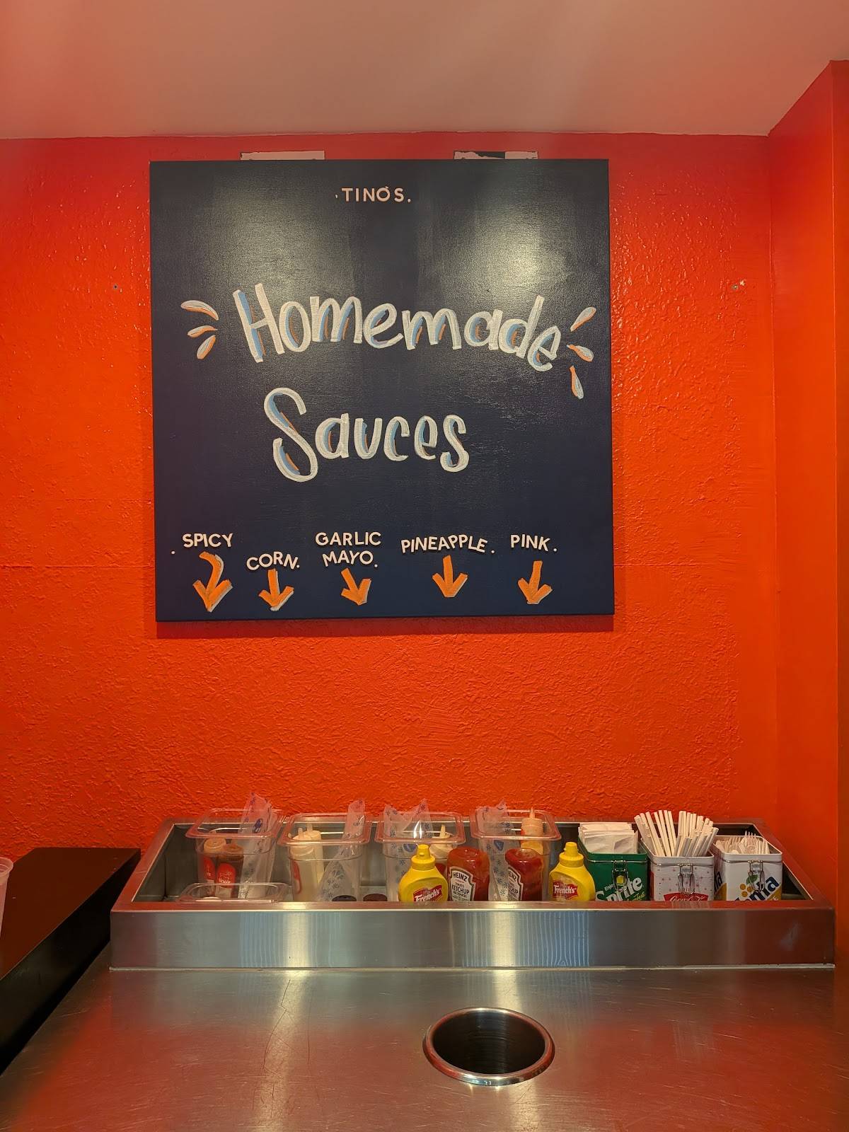 Tino's Hot Dogs Toronto меню