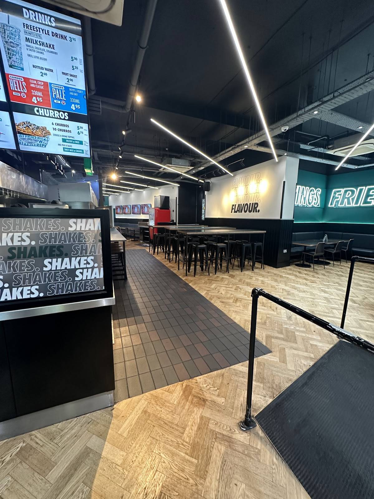 Wingstop Dalston меню