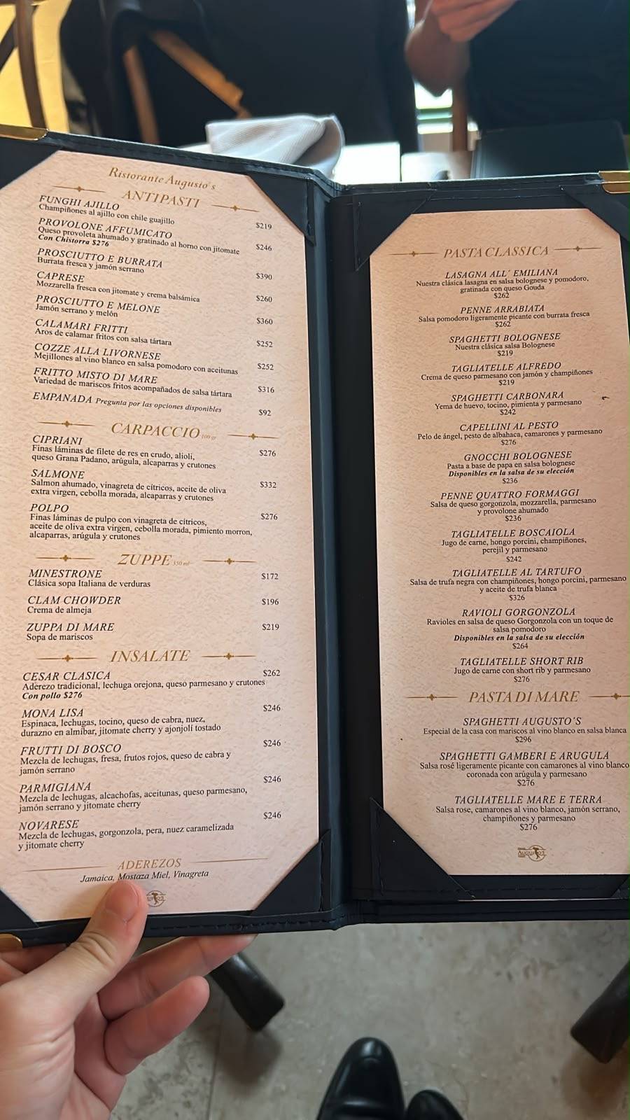 Augusto's Italian Restaurant меню