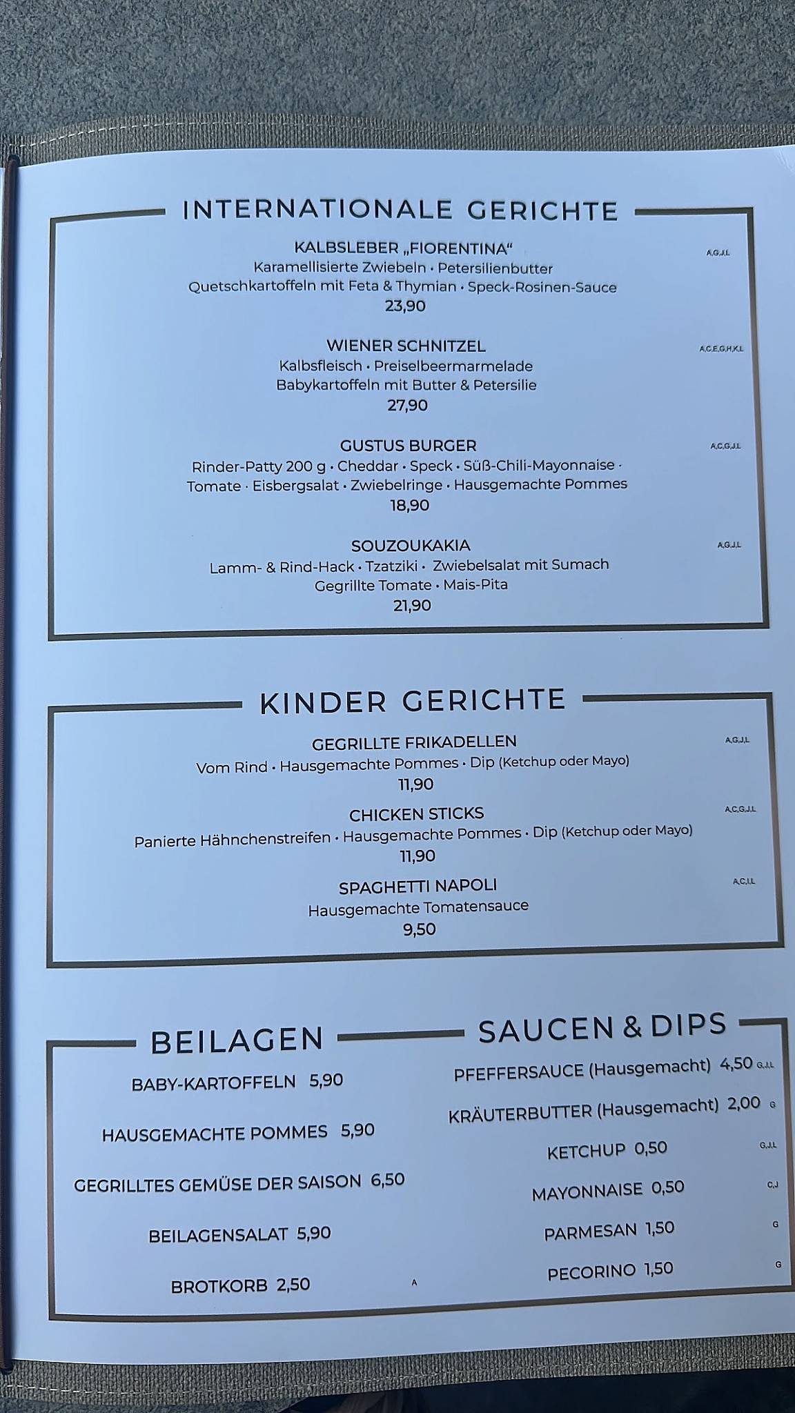 GUSTUS Restaurant & Bar меню