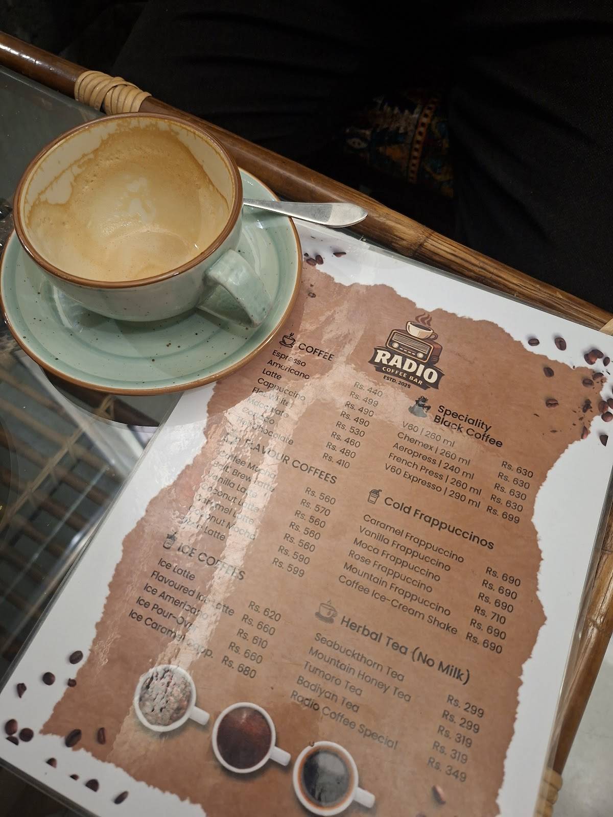 Radio Coffee Bar меню