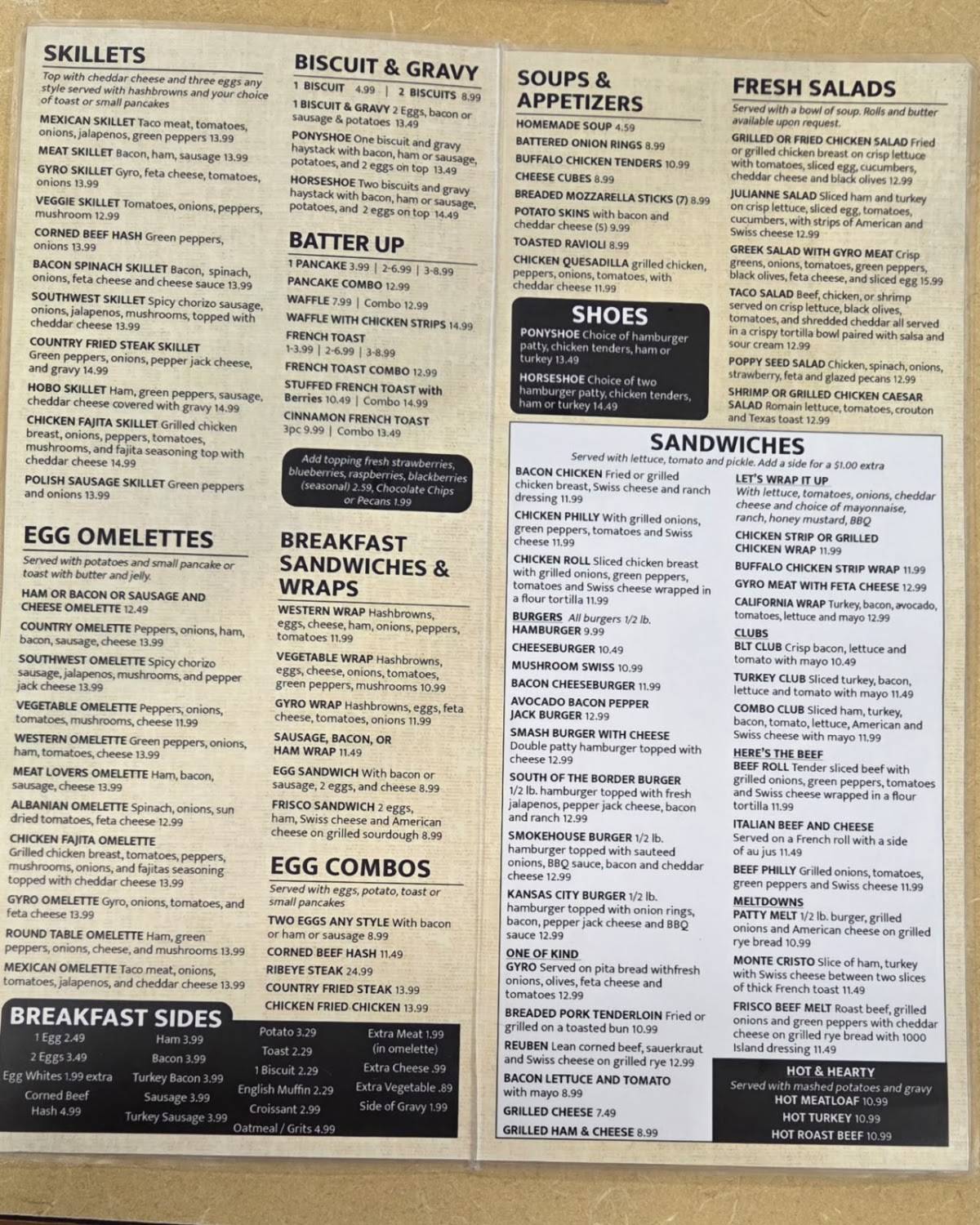 Round Table Family Restaurant меню