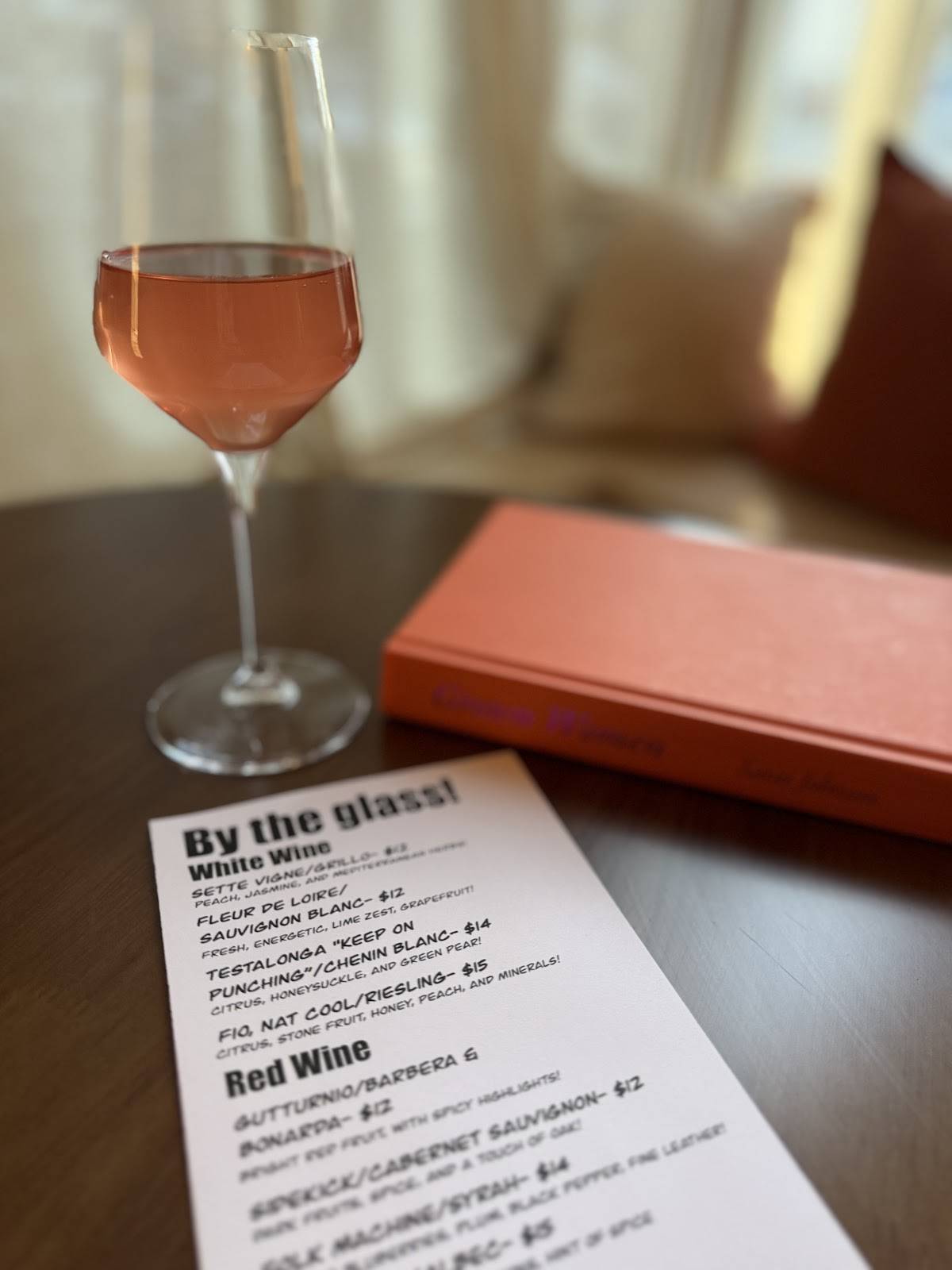 The Hippo Wine Bar & Shop меню