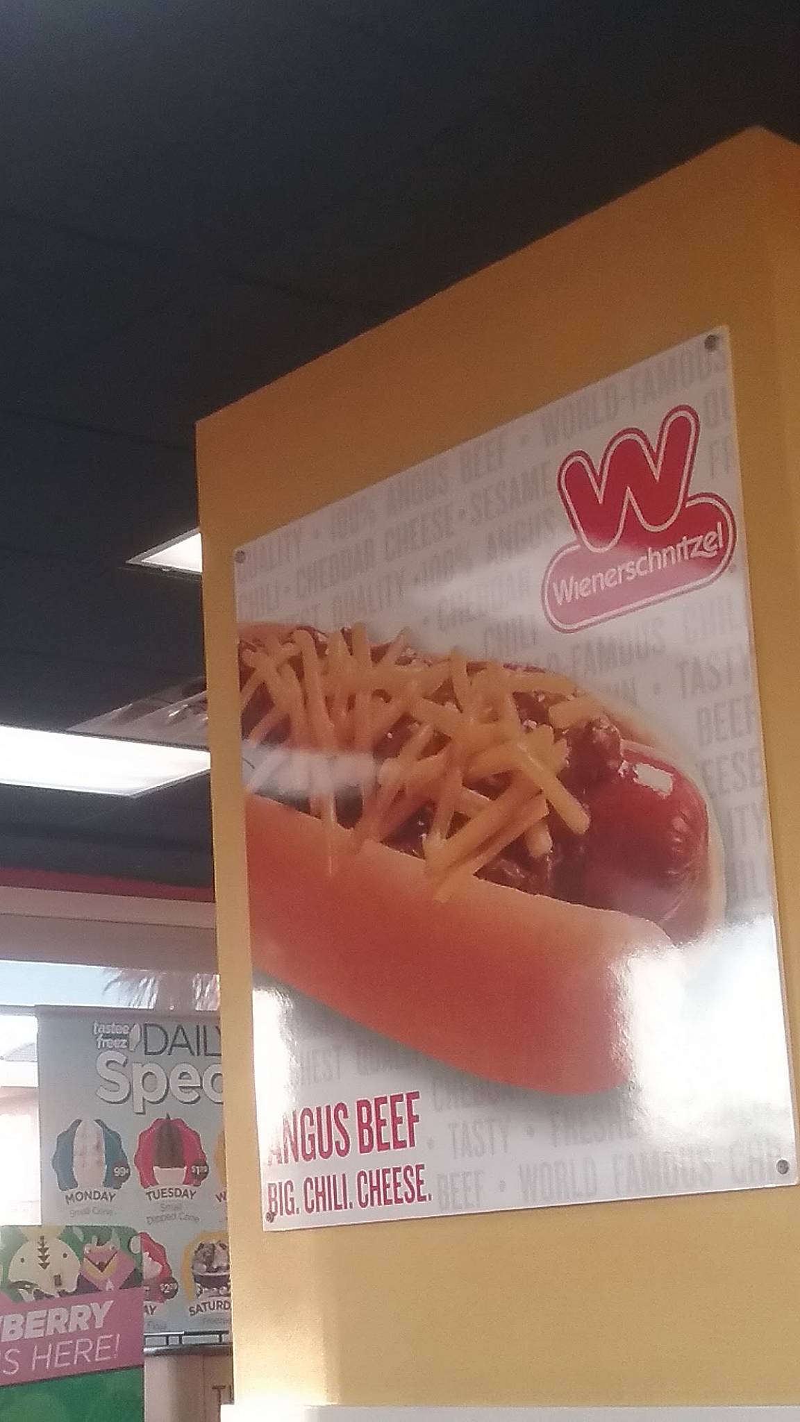 Wienerschnitzel меню