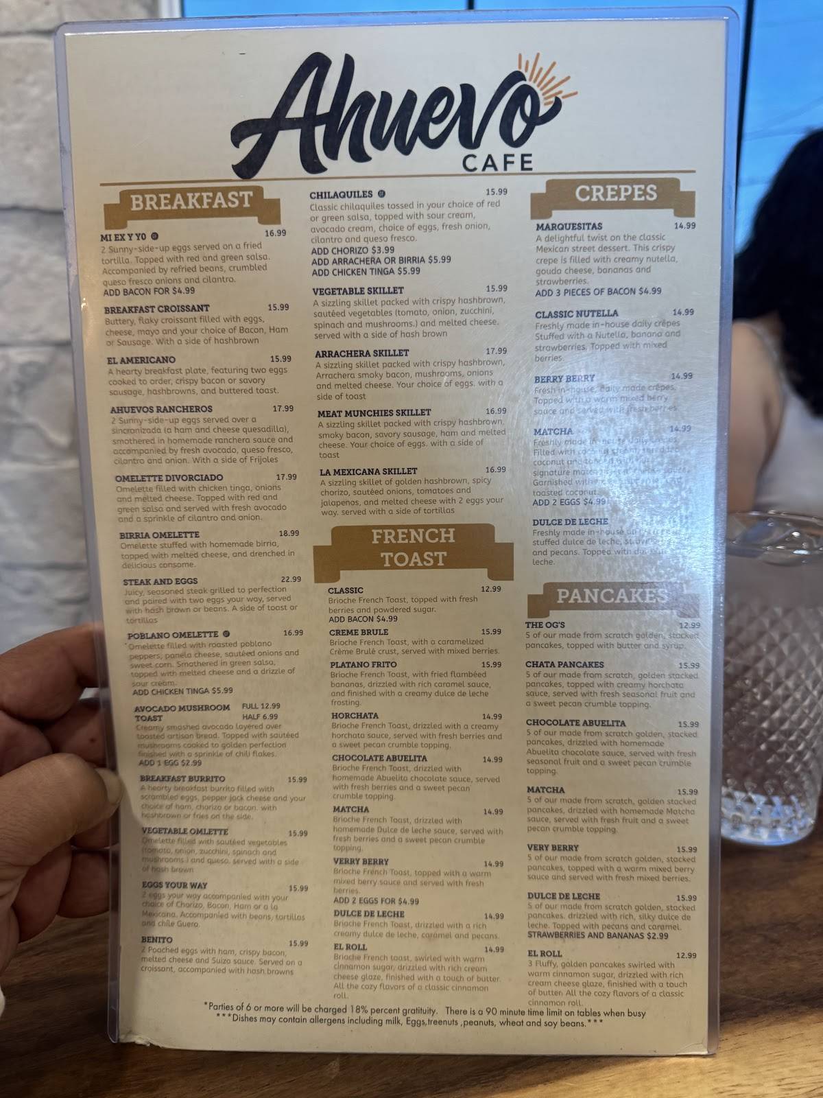 Ahuevo Café меню
