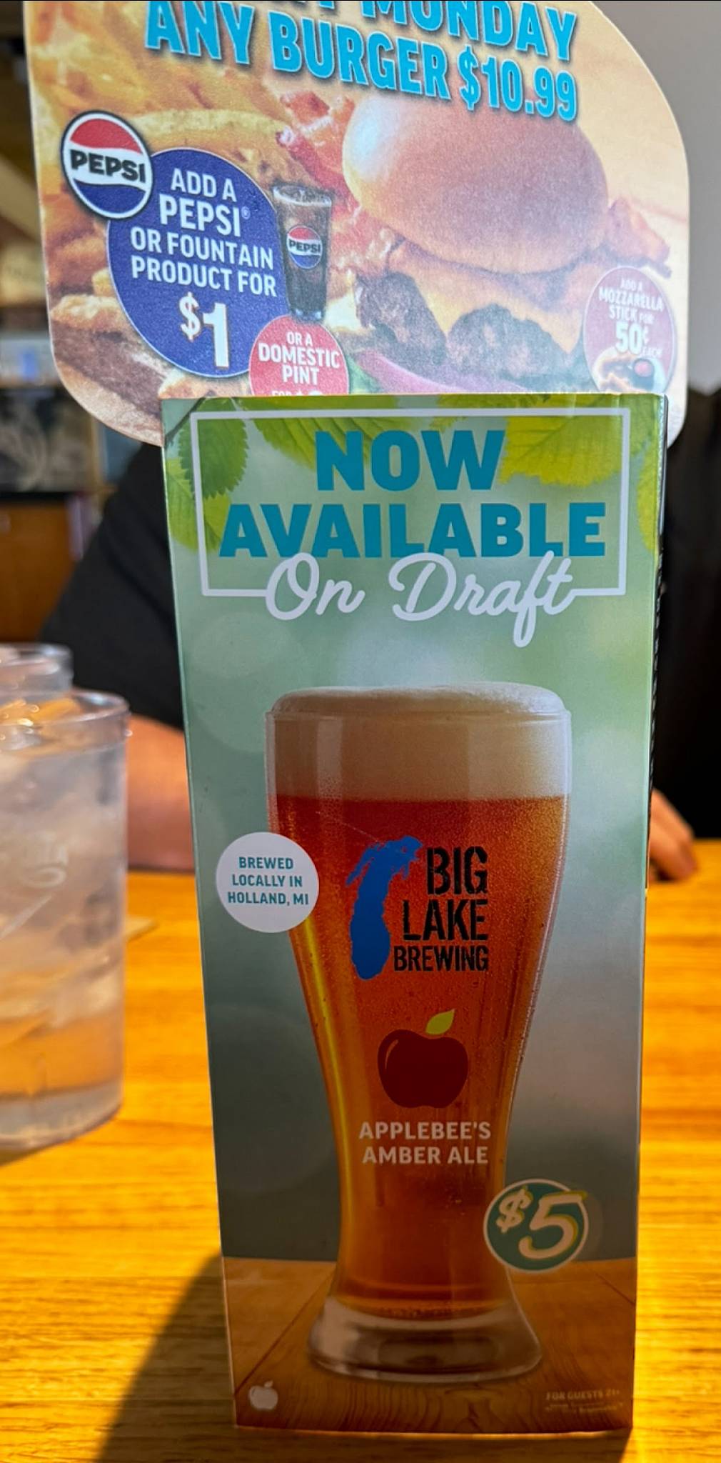 Applebee's Grill + Bar меню