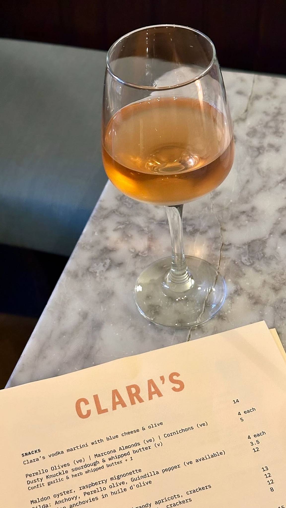 Clara's Wine & Bistro меню