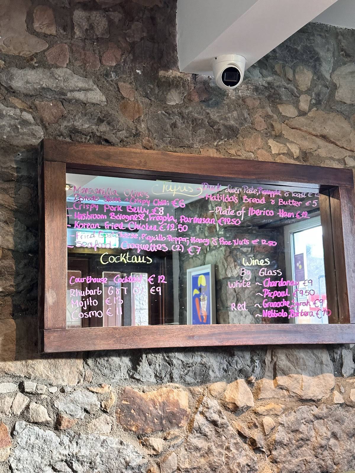 Courthouse Restaurant меню