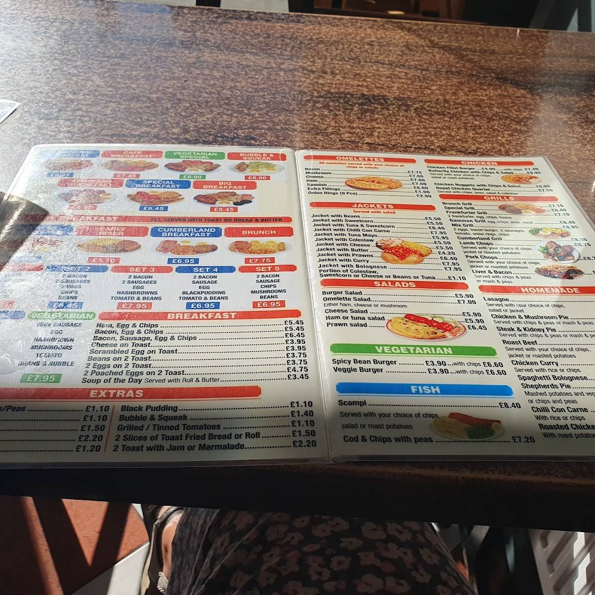 Halstead Café меню